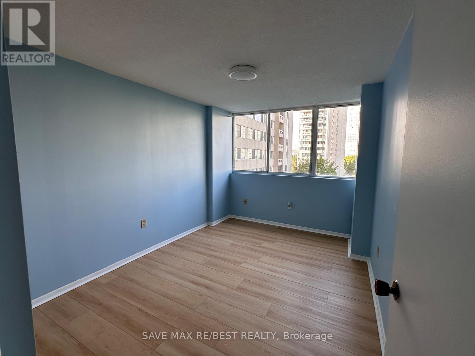 706 - 3590 Kaneff Crescent, Mississauga, Ontario  L5A 3X3 - Photo 18 - W12458246