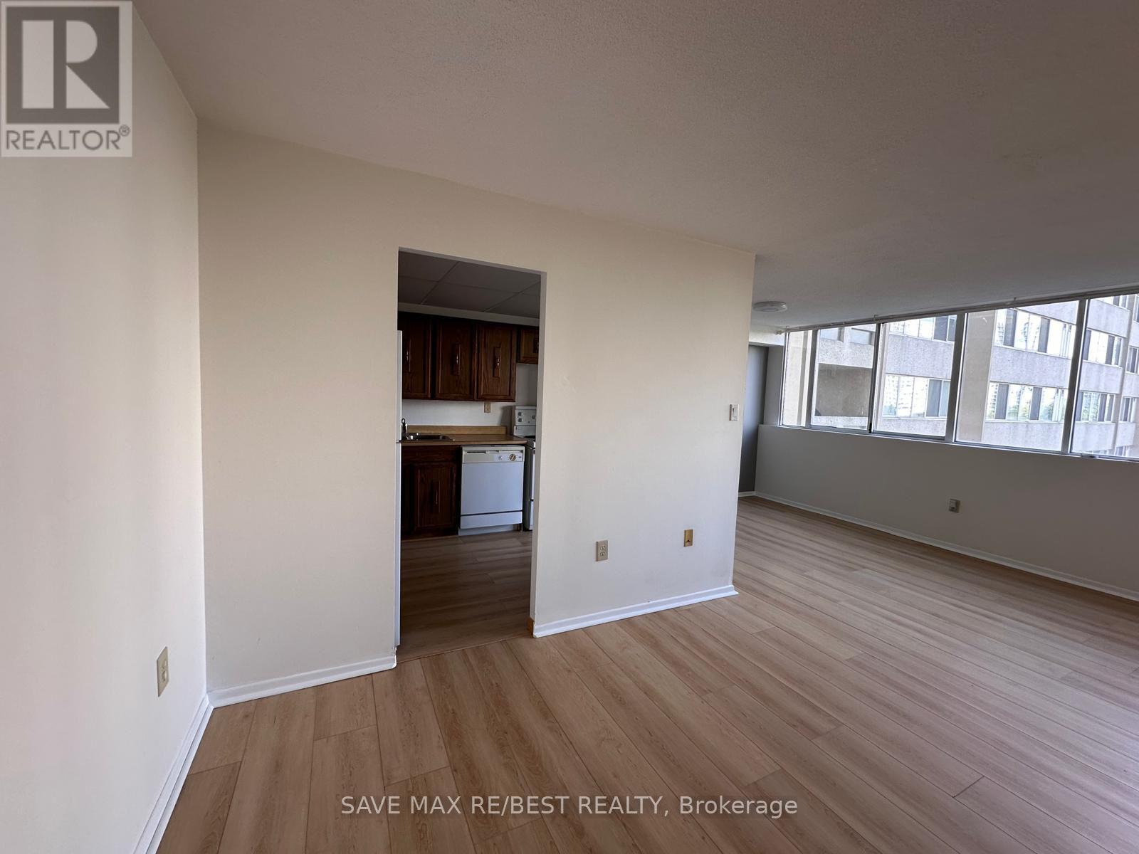 706 - 3590 Kaneff Crescent, Mississauga, Ontario  L5A 3X3 - Photo 24 - W12458246