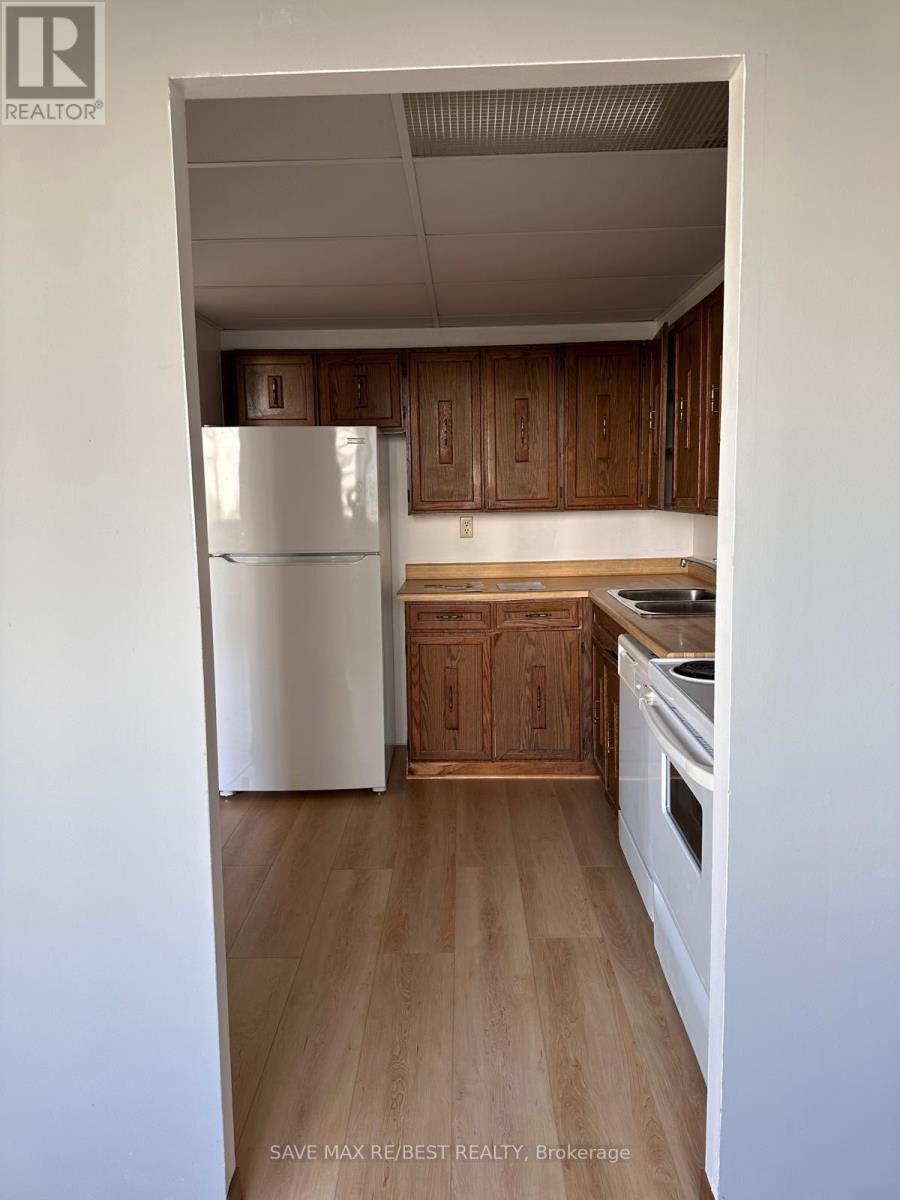 706 - 3590 Kaneff Crescent, Mississauga, Ontario  L5A 3X3 - Photo 7 - W12458246