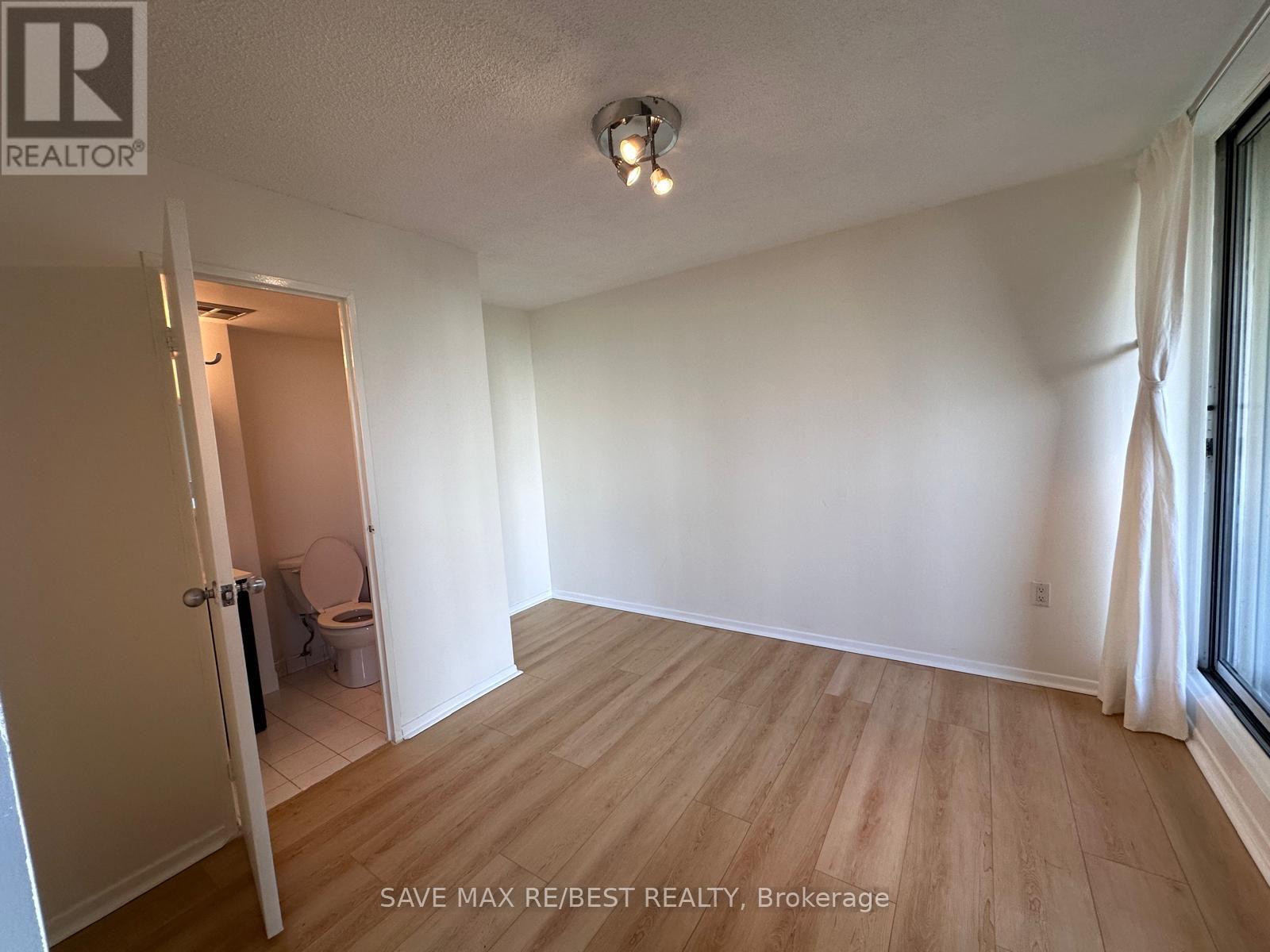 706 - 3590 Kaneff Crescent, Mississauga, Ontario  L5A 3X3 - Photo 25 - W12458246