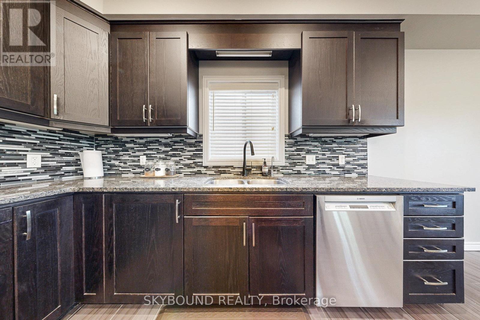 305 Wesley Boulevard, Cambridge, Ontario  N1R 5S2 - Photo 17 - X12458781