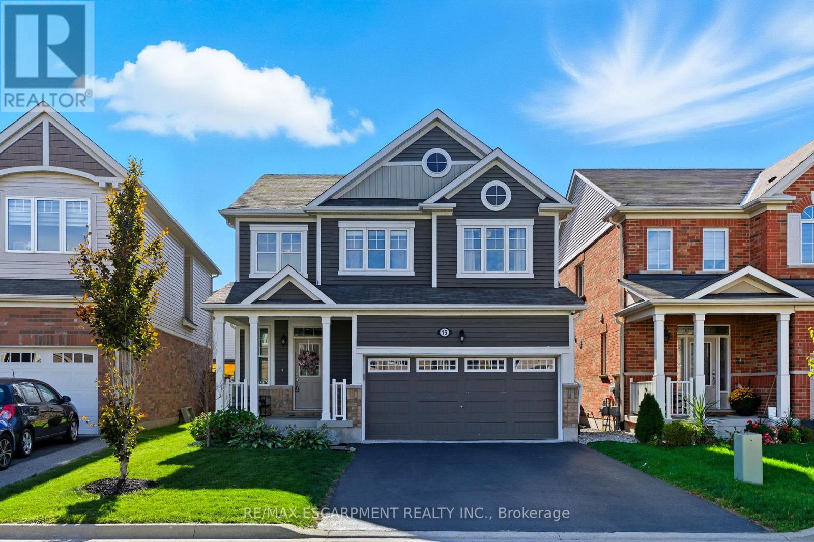 15 BASTIA STREET E, Hamilton, Ontario