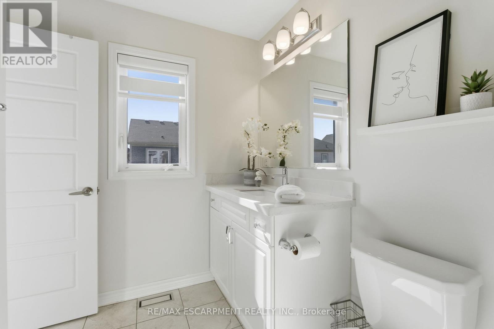 15 Bastia Street E, Hamilton, Ontario  L8B 1V3 - Photo 30 - X12458789