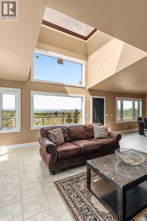 40090 Retreat Road, Rural Rocky View County, Alberta  T4C 1A2 - Photo 10 - A2224808