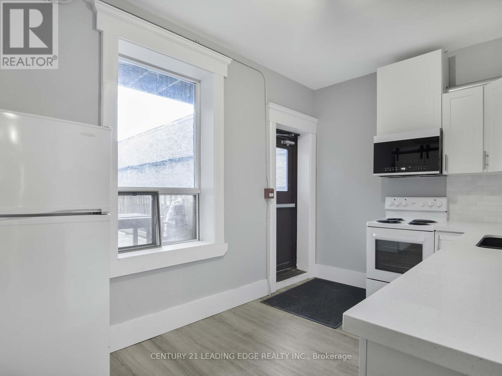 1 - 614 College Street, Toronto, Ontario  M6G 1B4 - Photo 8 - C12458808