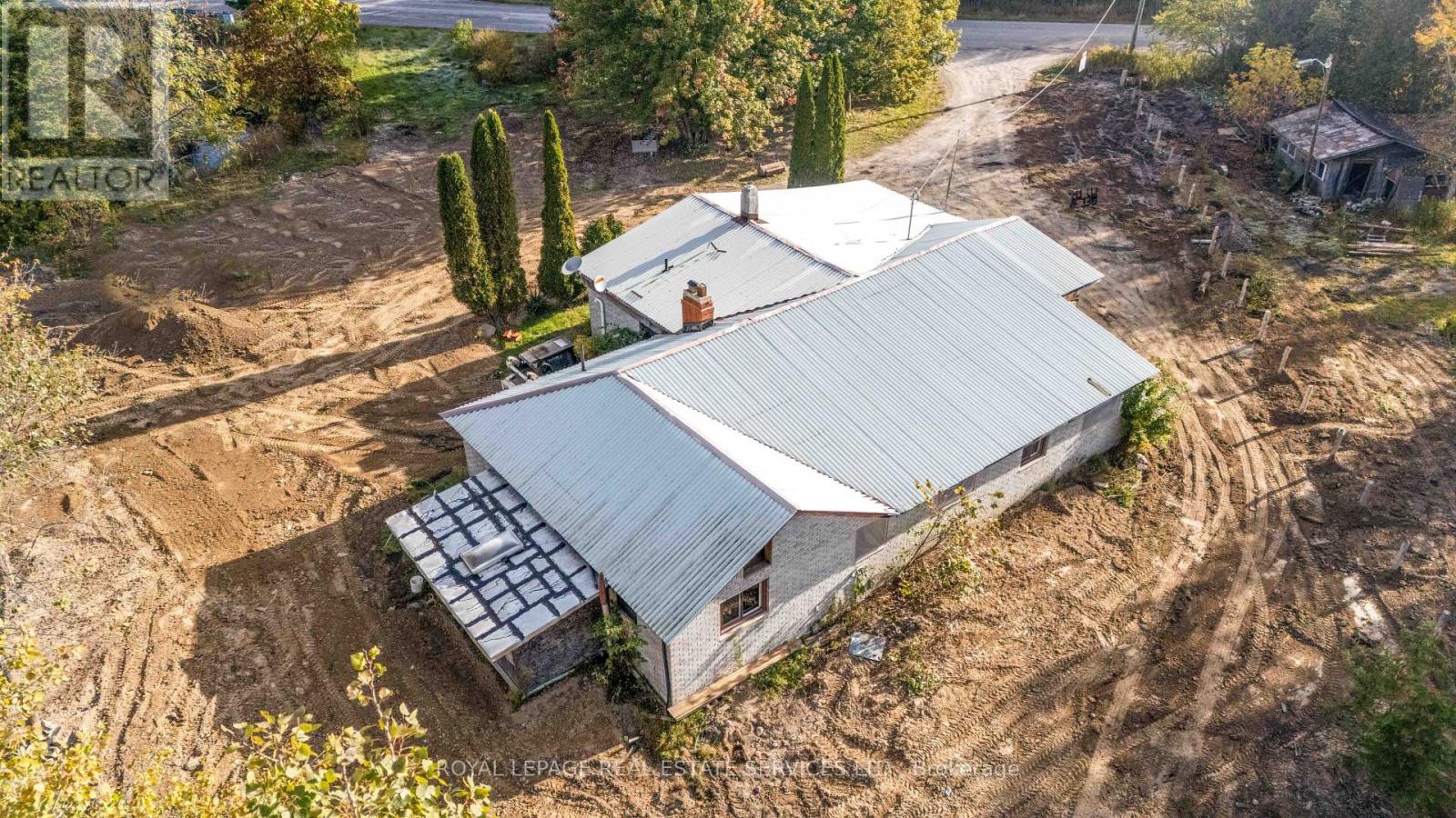 21852 East Town Line, East Gwillimbury, Ontario  L0E 1T0 - Photo 16 - N12458802