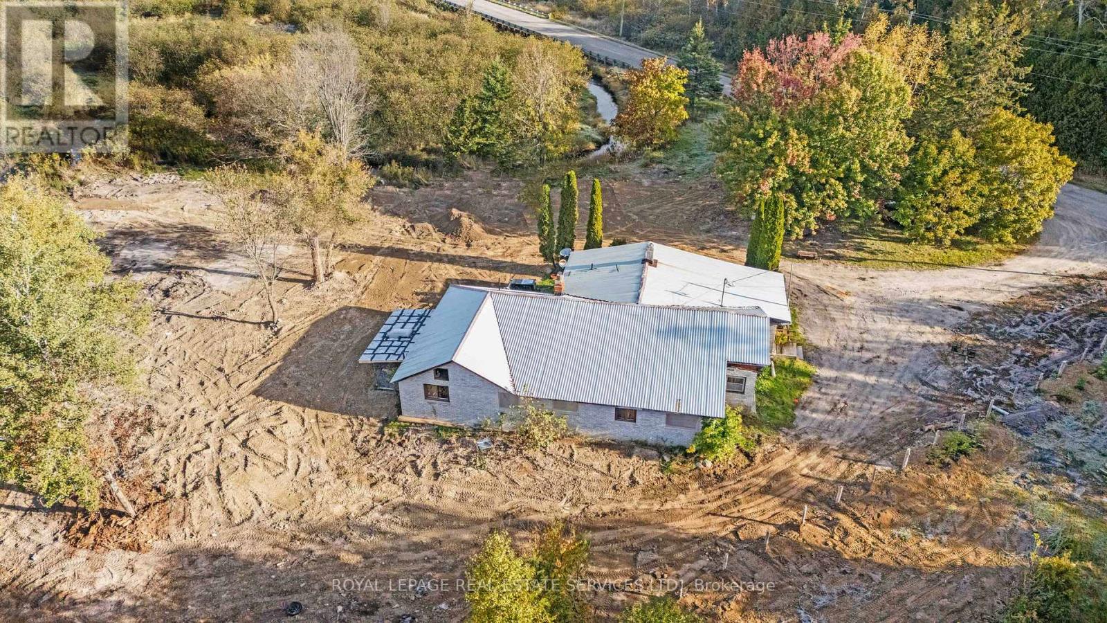 21852 East Town Line, East Gwillimbury, Ontario  L0E 1T0 - Photo 2 - N12458802