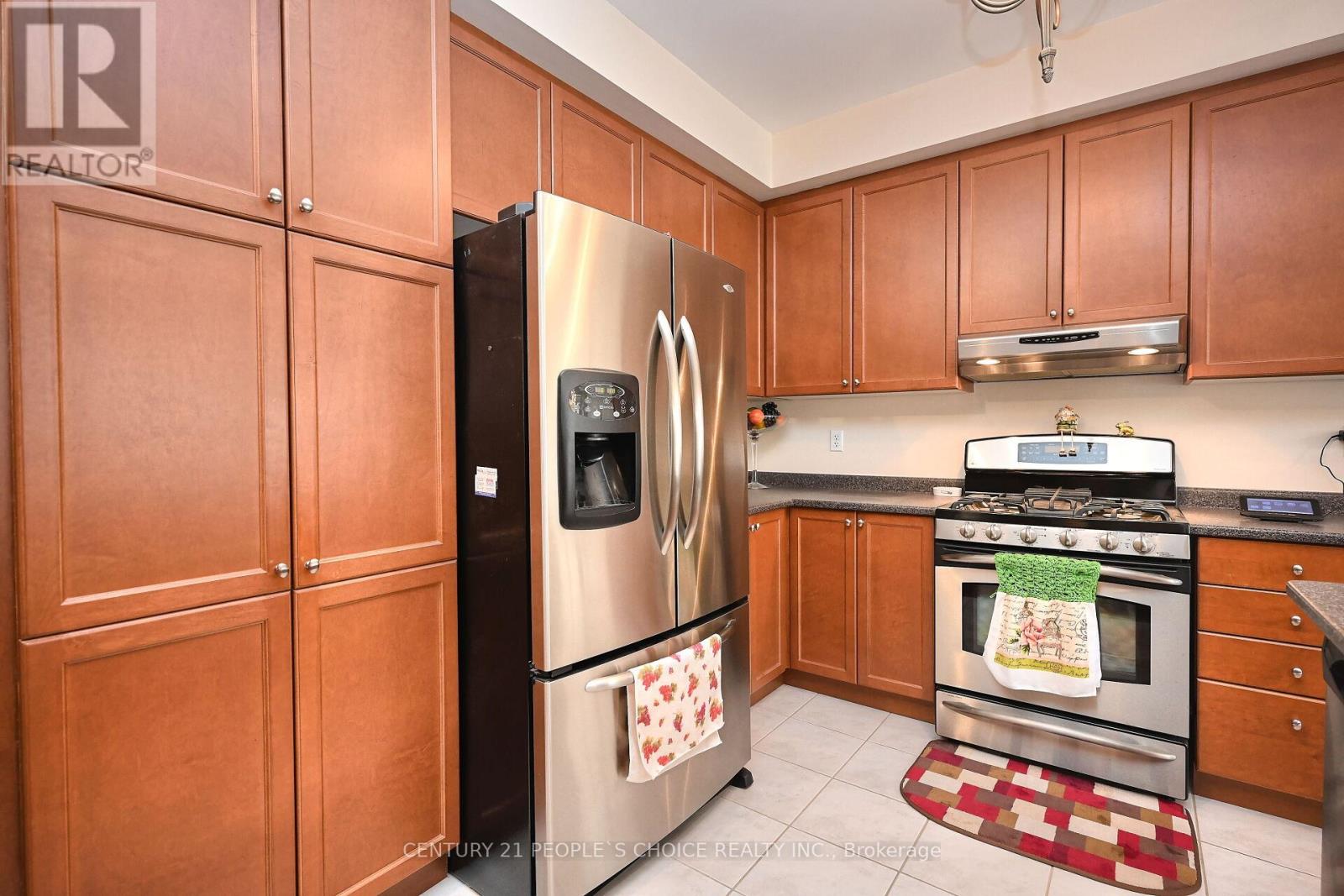 23 Lanebrook Drive, Brampton, Ontario  L6P 2E3 - Photo 13 - W12458792