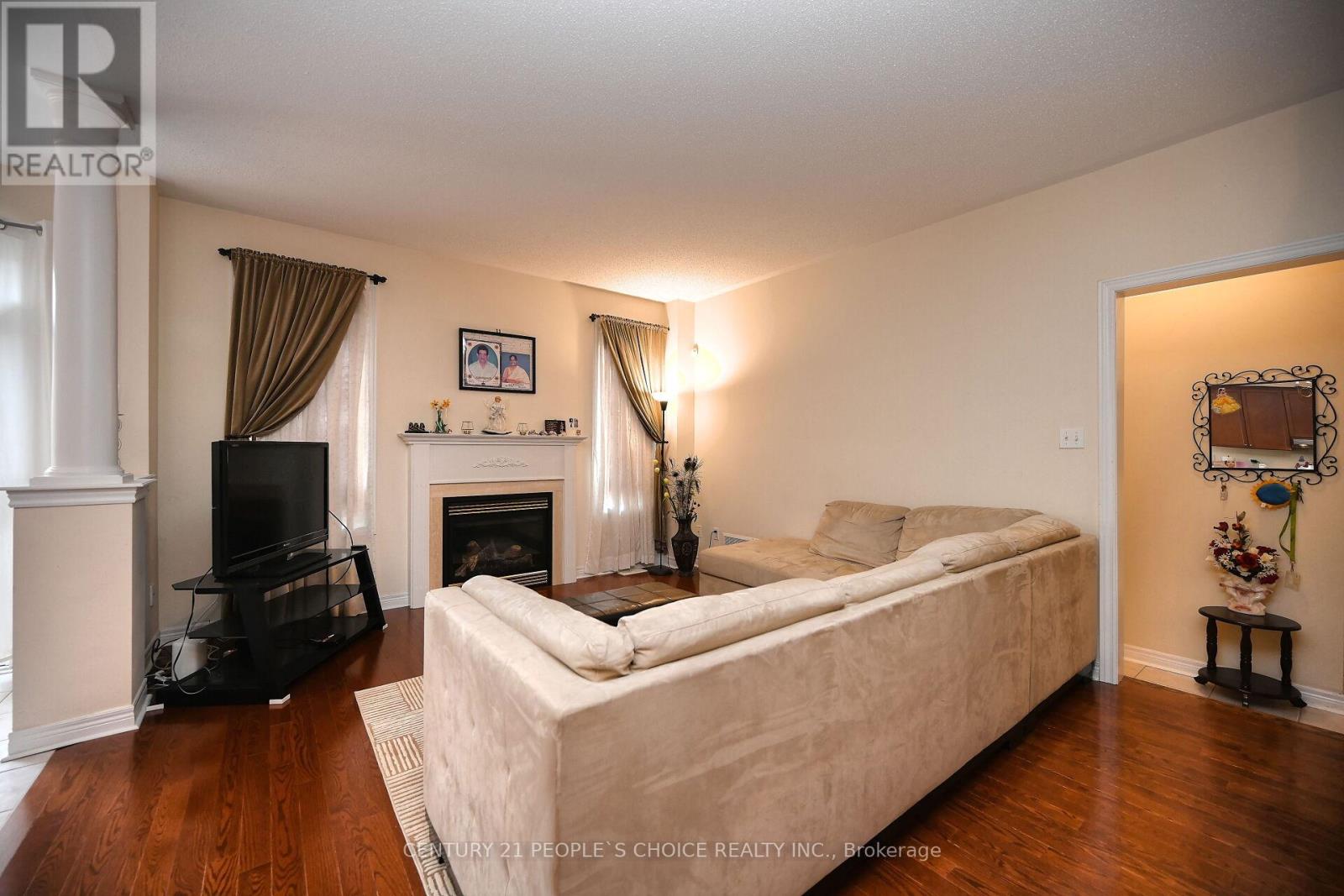 23 Lanebrook Drive, Brampton, Ontario  L6P 2E3 - Photo 19 - W12458792