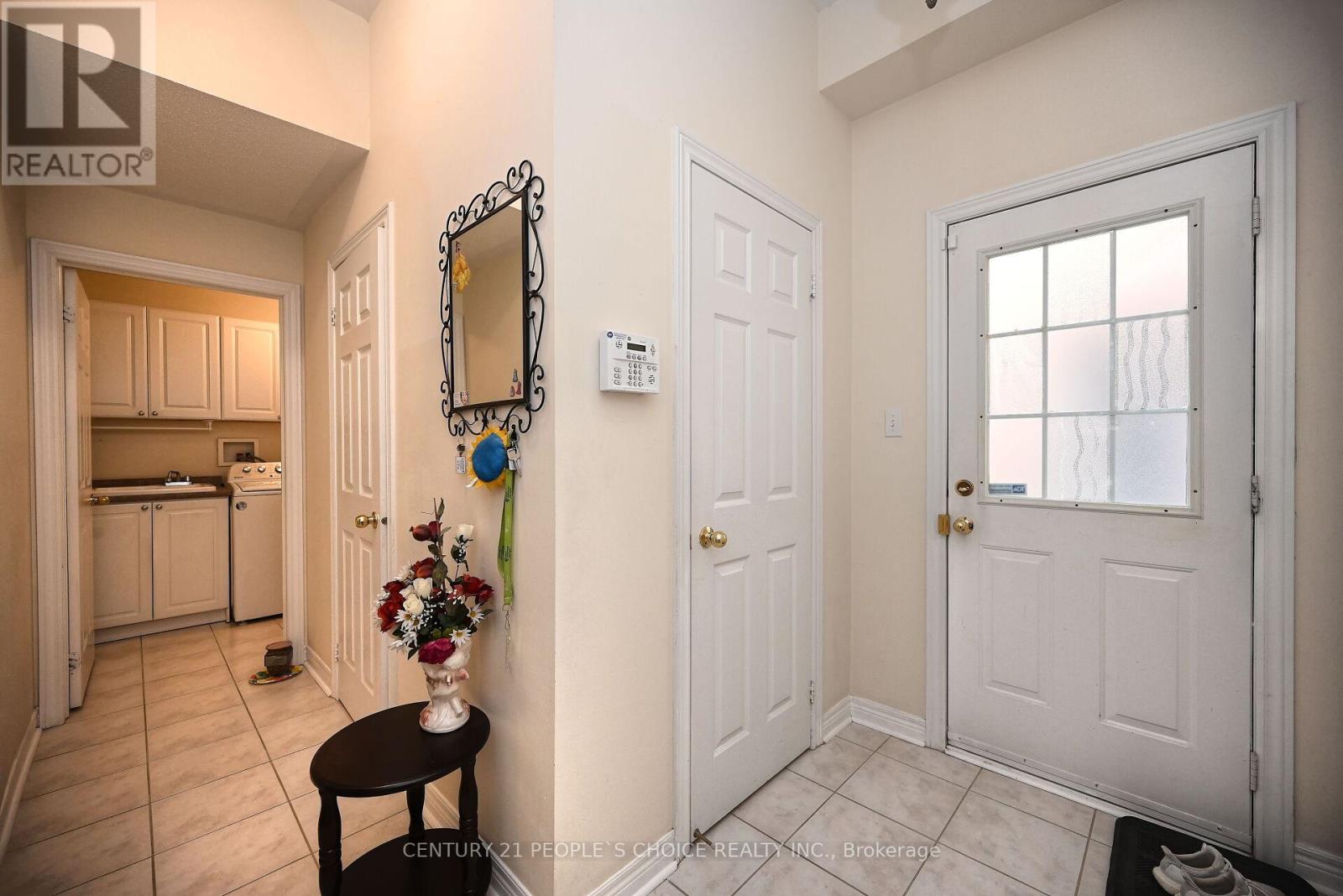 23 Lanebrook Drive, Brampton, Ontario  L6P 2E3 - Photo 26 - W12458792
