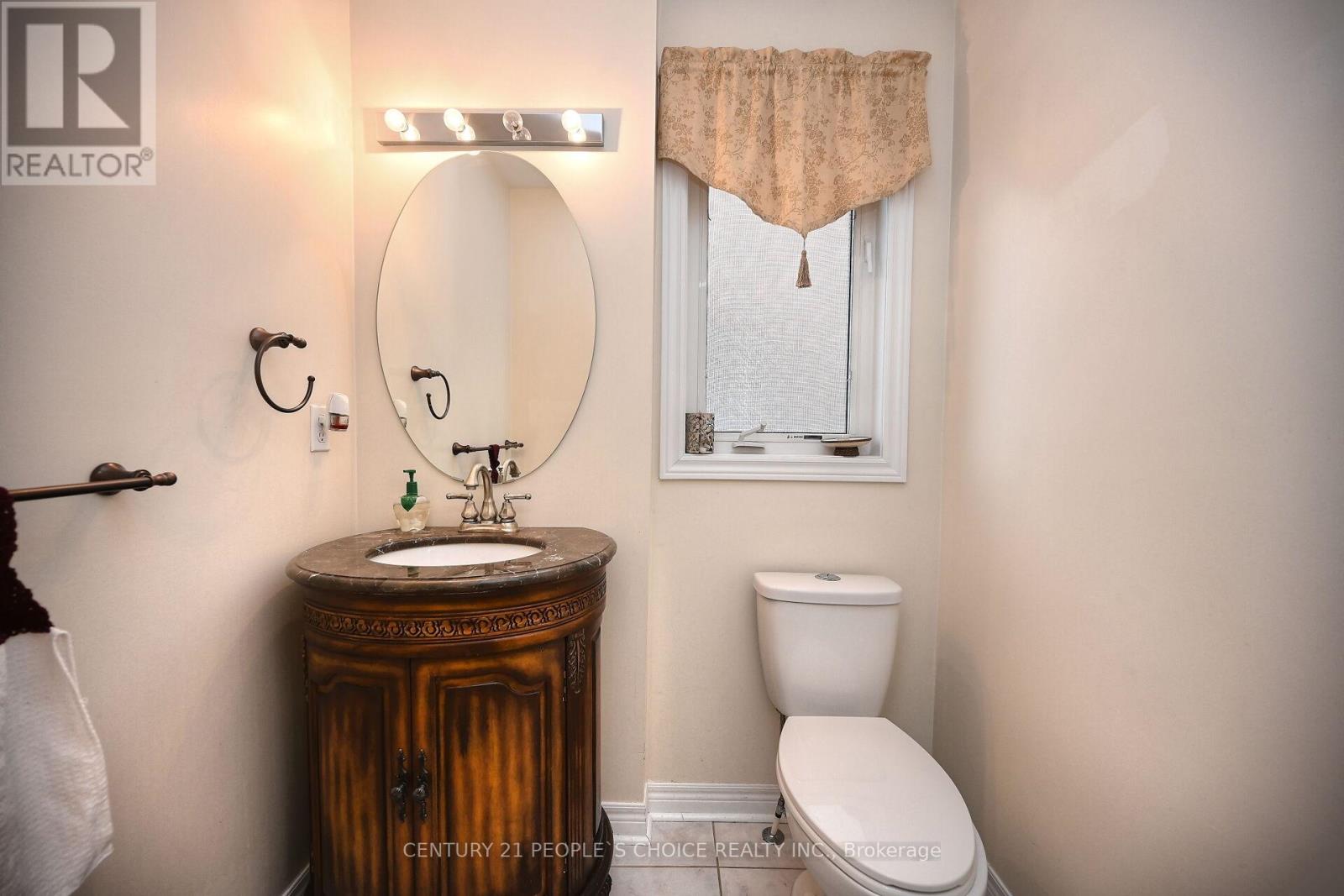 23 Lanebrook Drive, Brampton, Ontario  L6P 2E3 - Photo 27 - W12458792