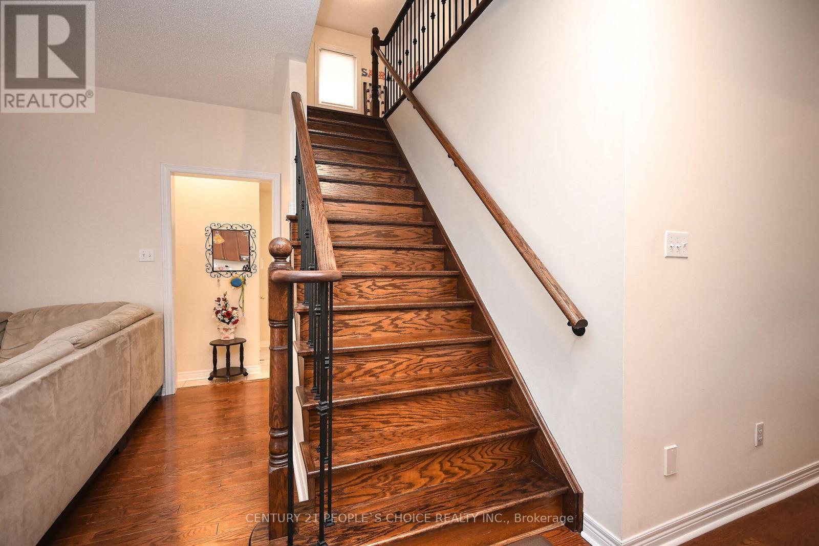 23 Lanebrook Drive, Brampton, Ontario  L6P 2E3 - Photo 29 - W12458792