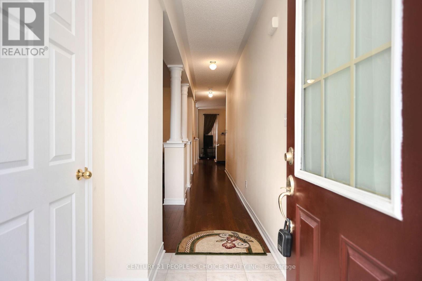 23 Lanebrook Drive, Brampton, Ontario  L6P 2E3 - Photo 3 - W12458792