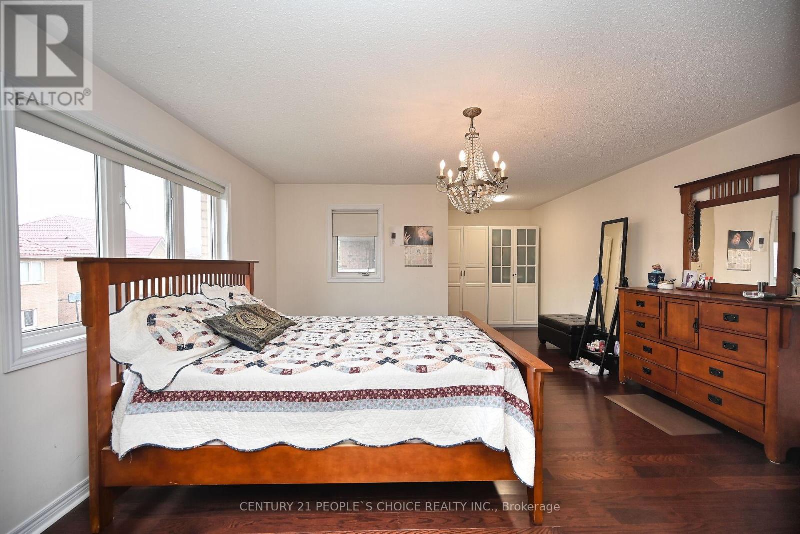 23 Lanebrook Drive, Brampton, Ontario  L6P 2E3 - Photo 31 - W12458792