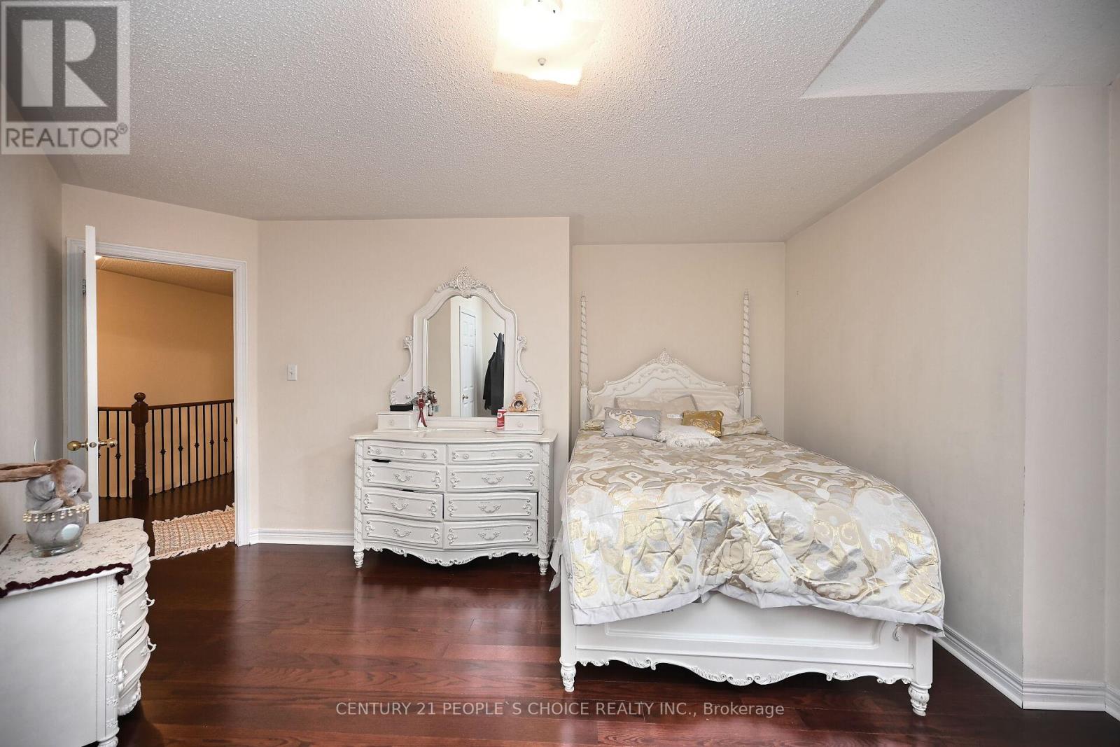 23 Lanebrook Drive, Brampton, Ontario  L6P 2E3 - Photo 41 - W12458792