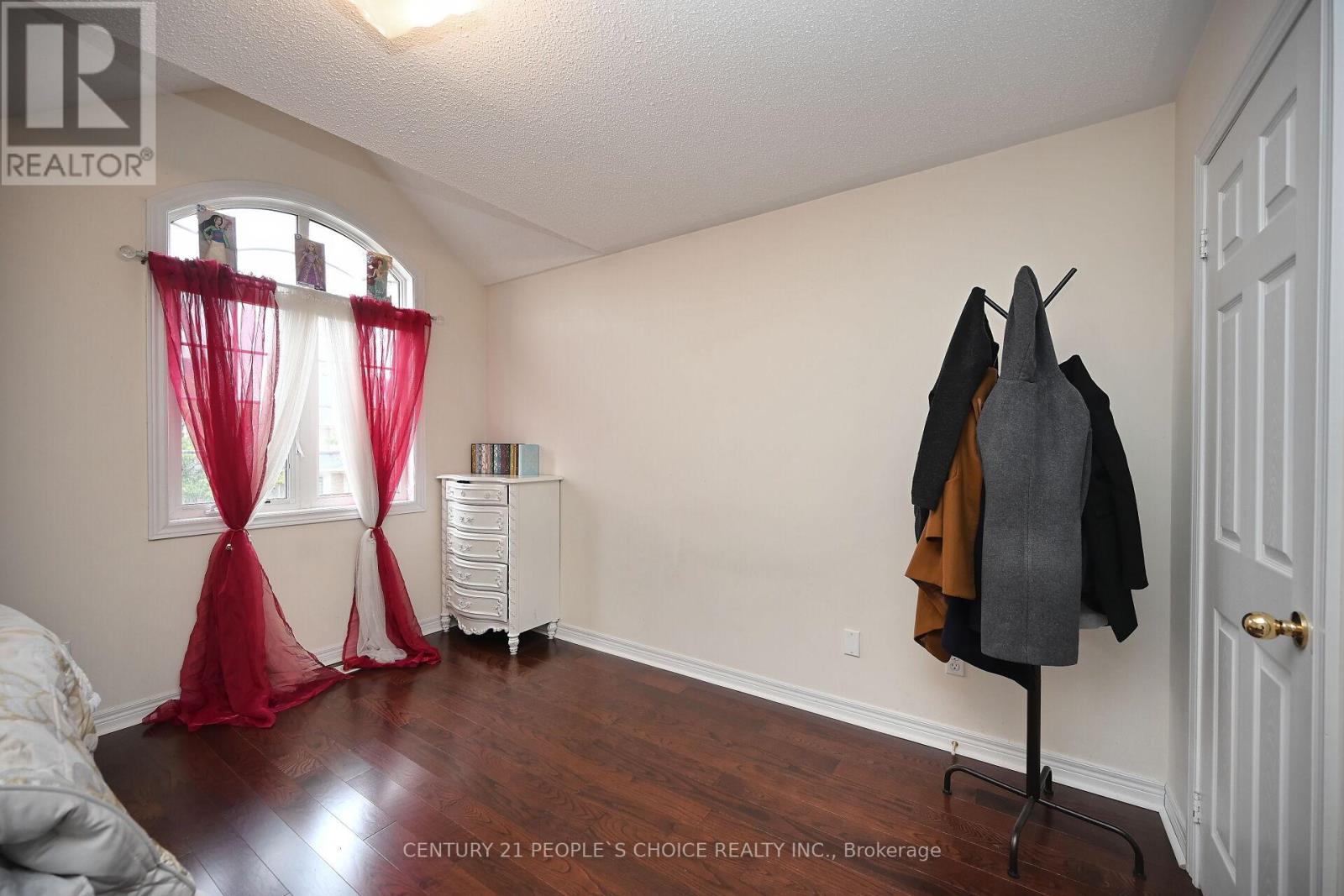 23 Lanebrook Drive, Brampton, Ontario  L6P 2E3 - Photo 42 - W12458792