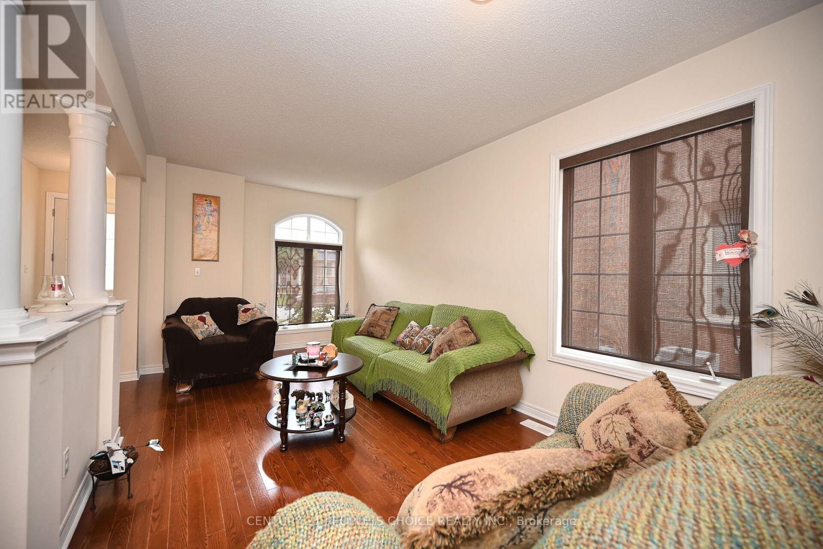 23 Lanebrook Drive, Brampton, Ontario  L6P 2E3 - Photo 6 - W12458792