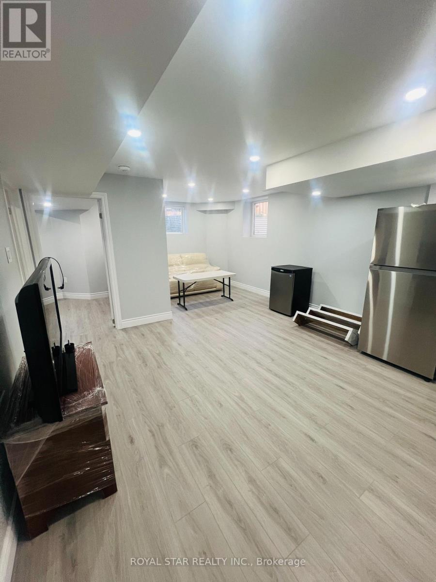 BASEMENT - 121 BONNIEGLEN FARM BOULEVARD, Caledon, Ontario