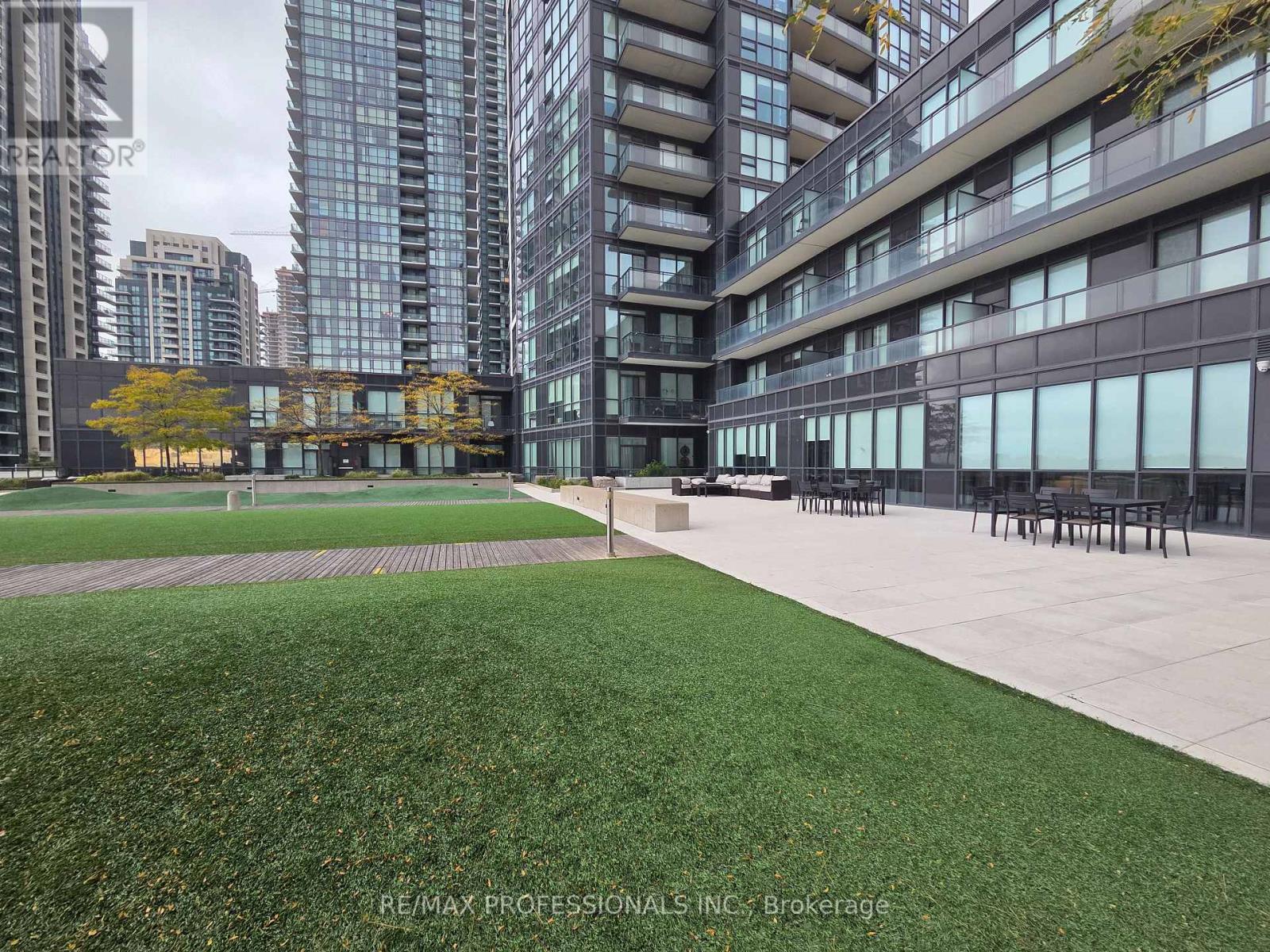 4509 - 4011 Brickstone Mews, Mississauga, Ontario  L5B 0J7 - Photo 12 - W12458809