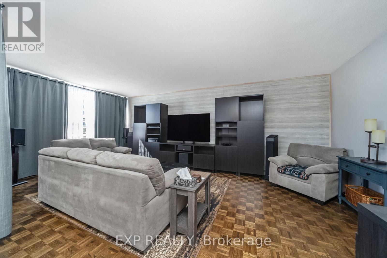 519 - 451 Westmall, Toronto, Ontario  M9C 1G1 - Photo 14 - W12458810