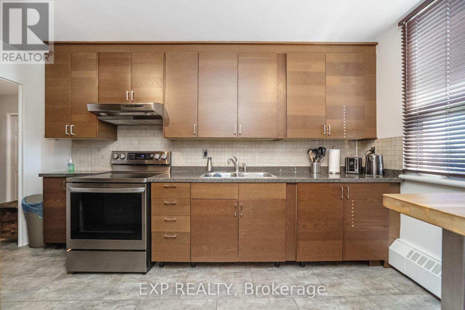 519 - 451 Westmall, Toronto, Ontario  M9C 1G1 - Photo 21 - W12458810