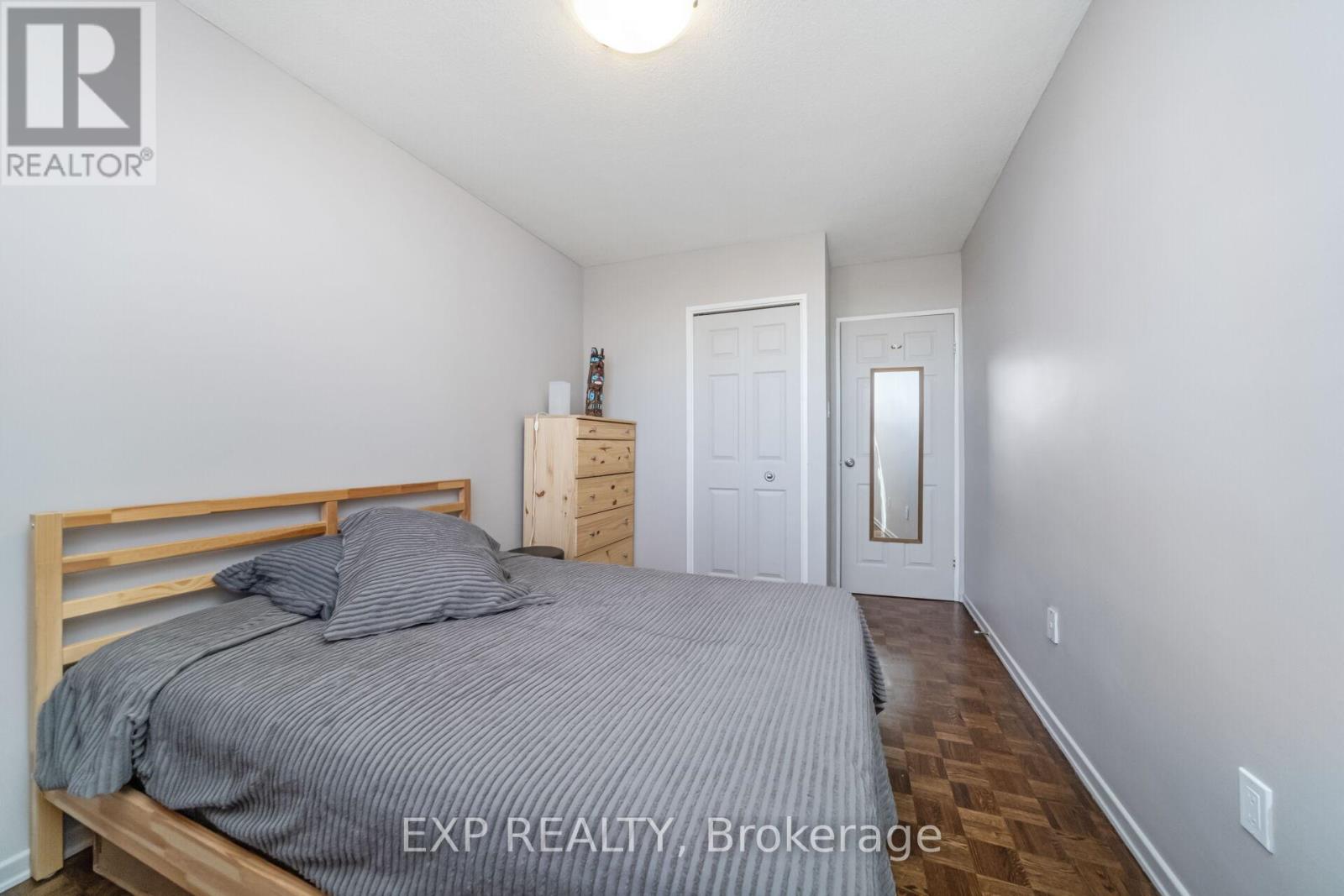 519 - 451 Westmall, Toronto, Ontario  M9C 1G1 - Photo 32 - W12458810
