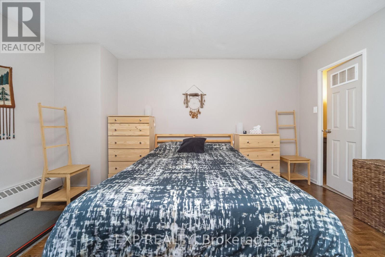 519 - 451 Westmall, Toronto, Ontario  M9C 1G1 - Photo 35 - W12458810