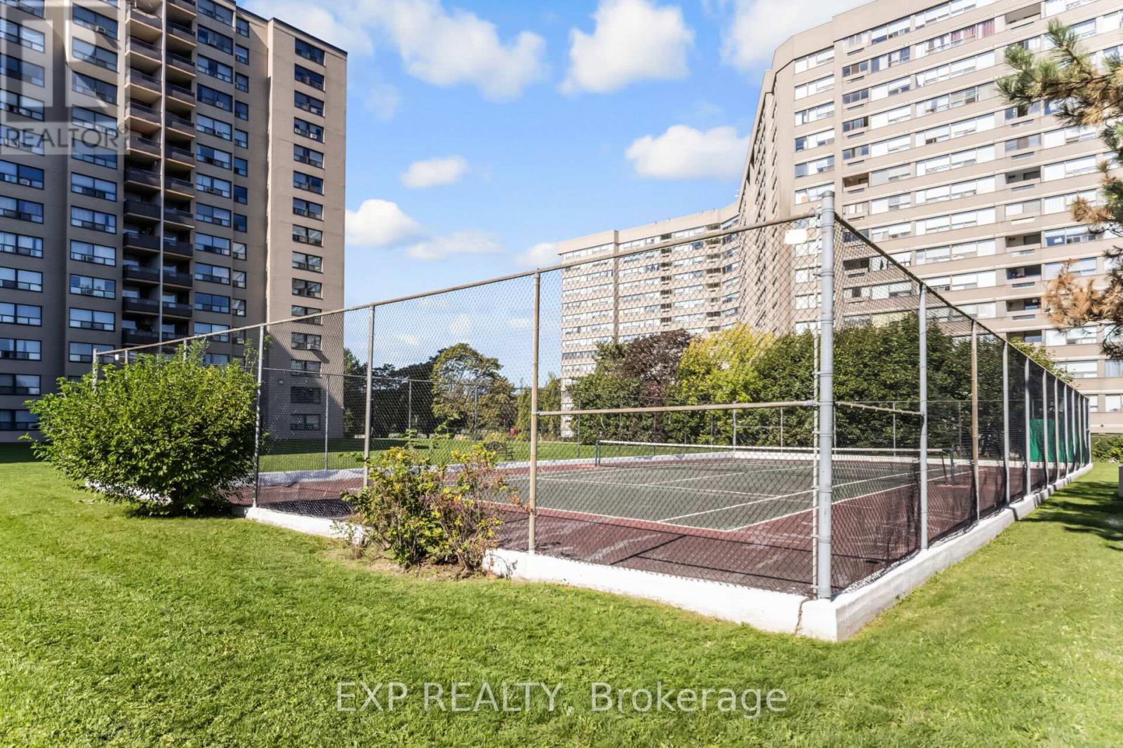 519 - 451 Westmall, Toronto, Ontario  M9C 1G1 - Photo 49 - W12458810