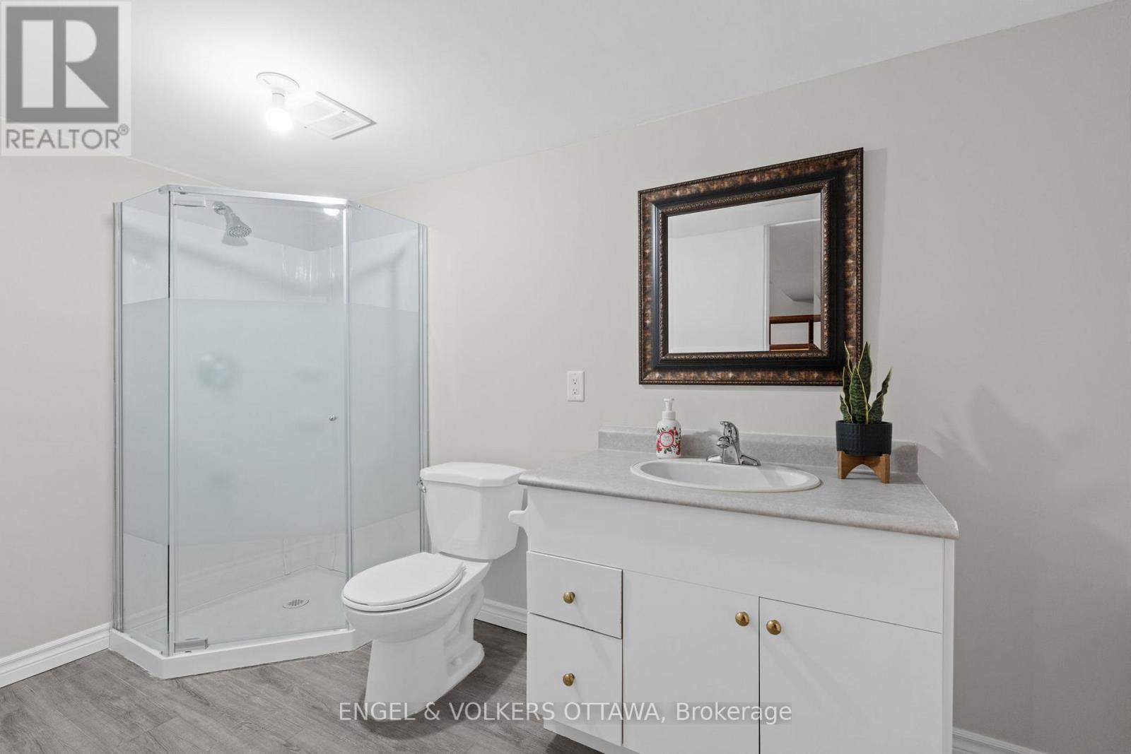 933 Islington Way, Ottawa, Ontario  K1T 0T7 - Photo 35 - X12449007