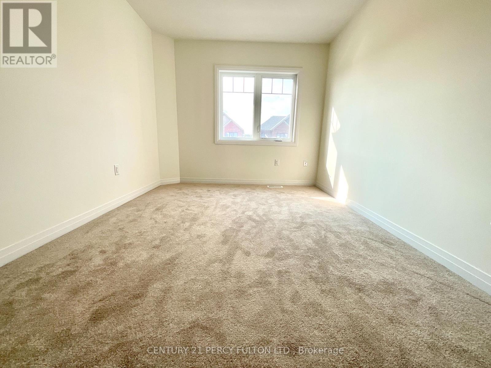 242 Port Crescent, Welland, Ontario  L3B 0N3 - Photo 17 - X12458803