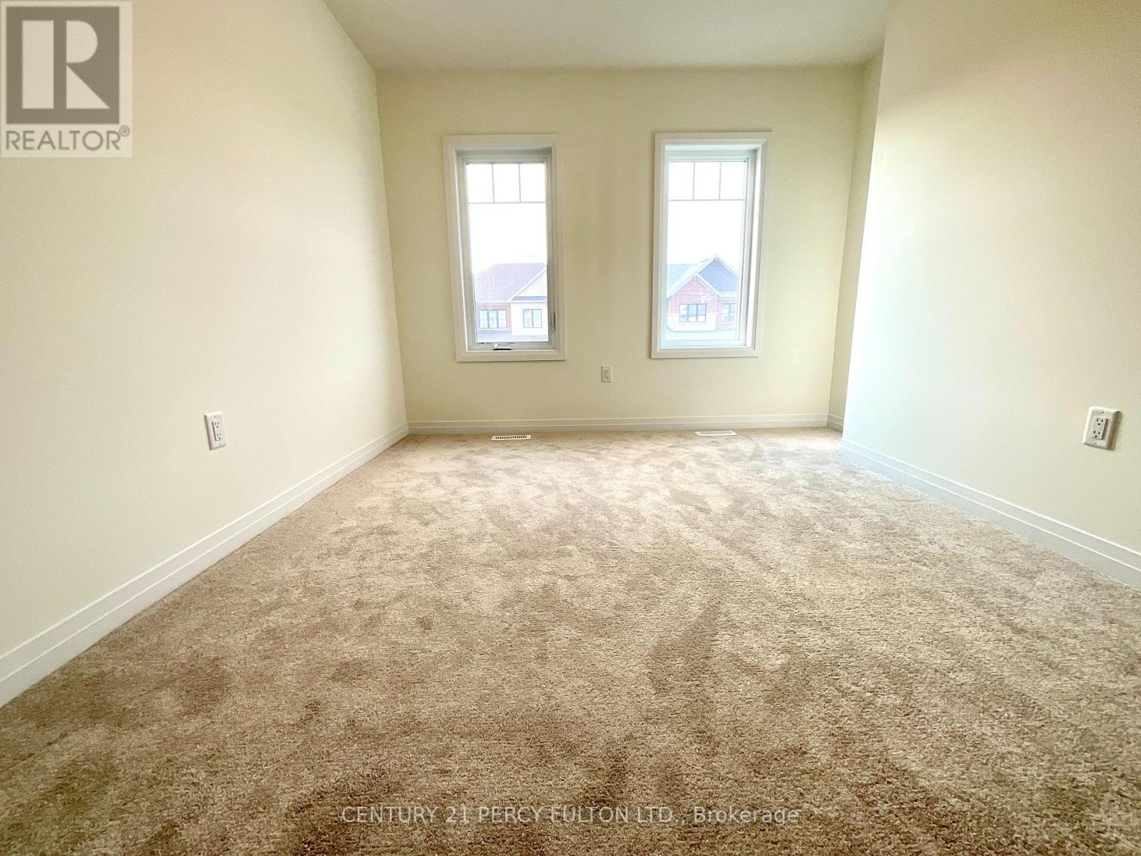 242 Port Crescent, Welland, Ontario  L3B 0N3 - Photo 21 - X12458803