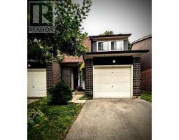 6 - 40 CASTLE ROCK DRIVE