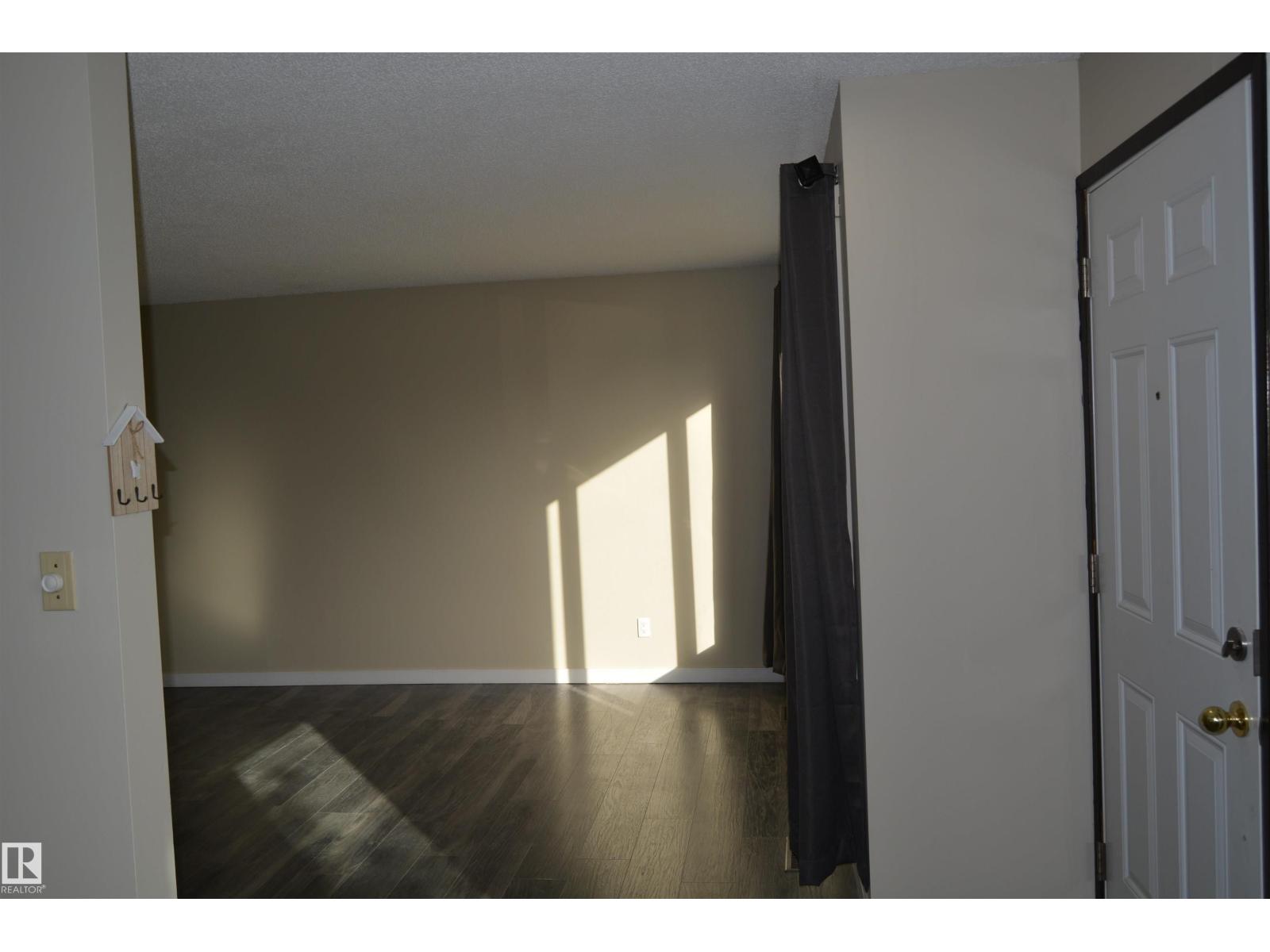 132 Millbourne Rd E Nw, Edmonton, Alberta  T6K 0K9 - Photo 12 - E4461871