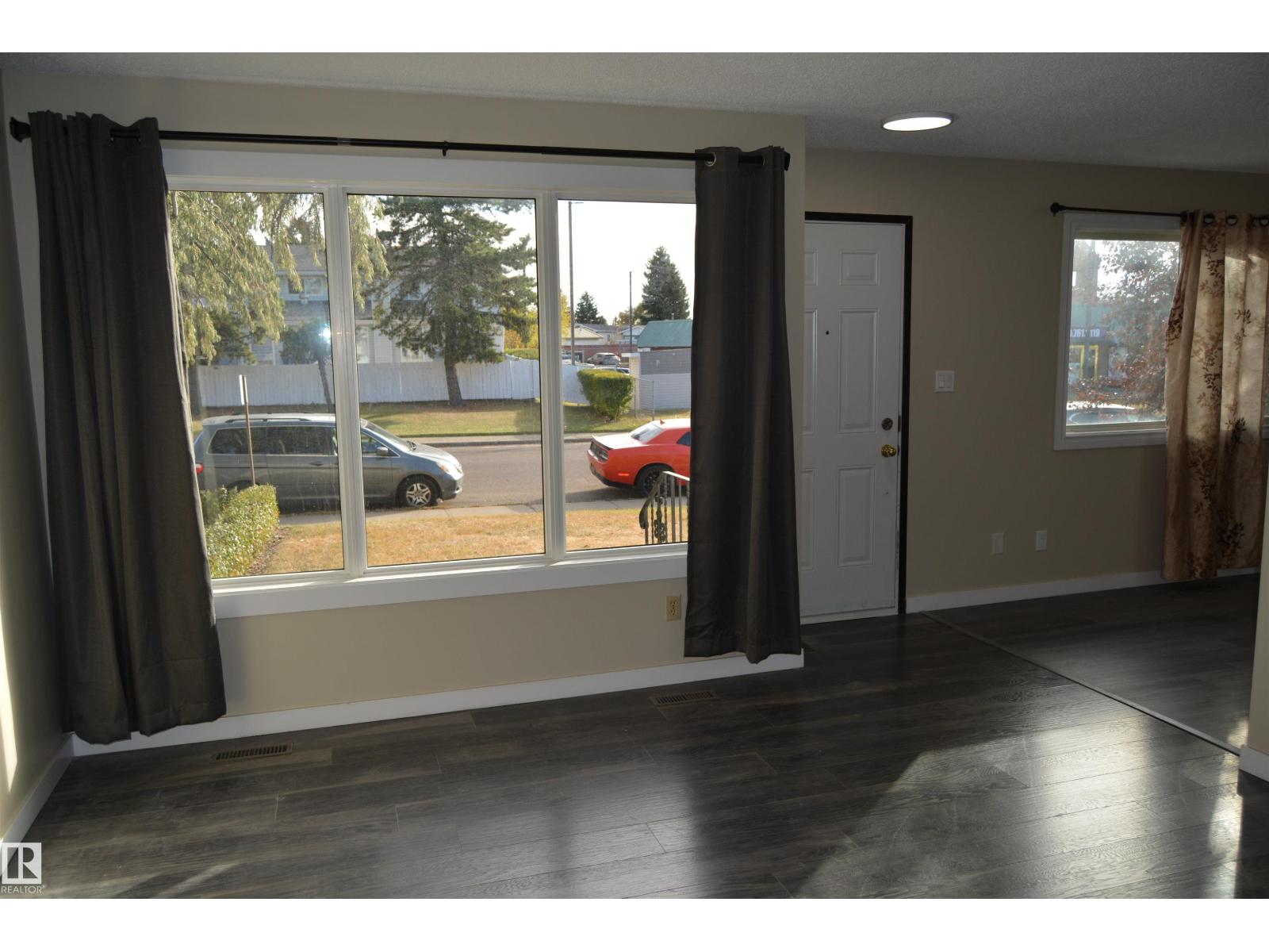 132 Millbourne Rd E Nw, Edmonton, Alberta  T6K 0K9 - Photo 14 - E4461871