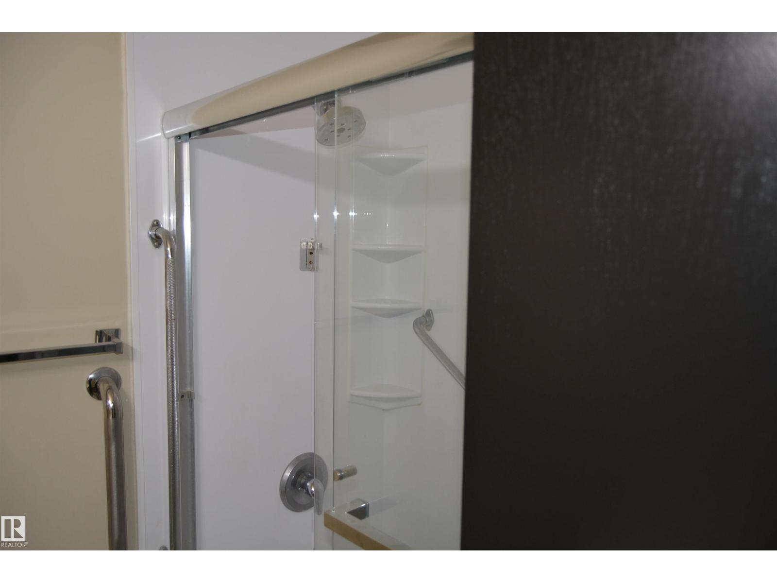 132 Millbourne Rd E Nw, Edmonton, Alberta  T6K 0K9 - Photo 23 - E4461871