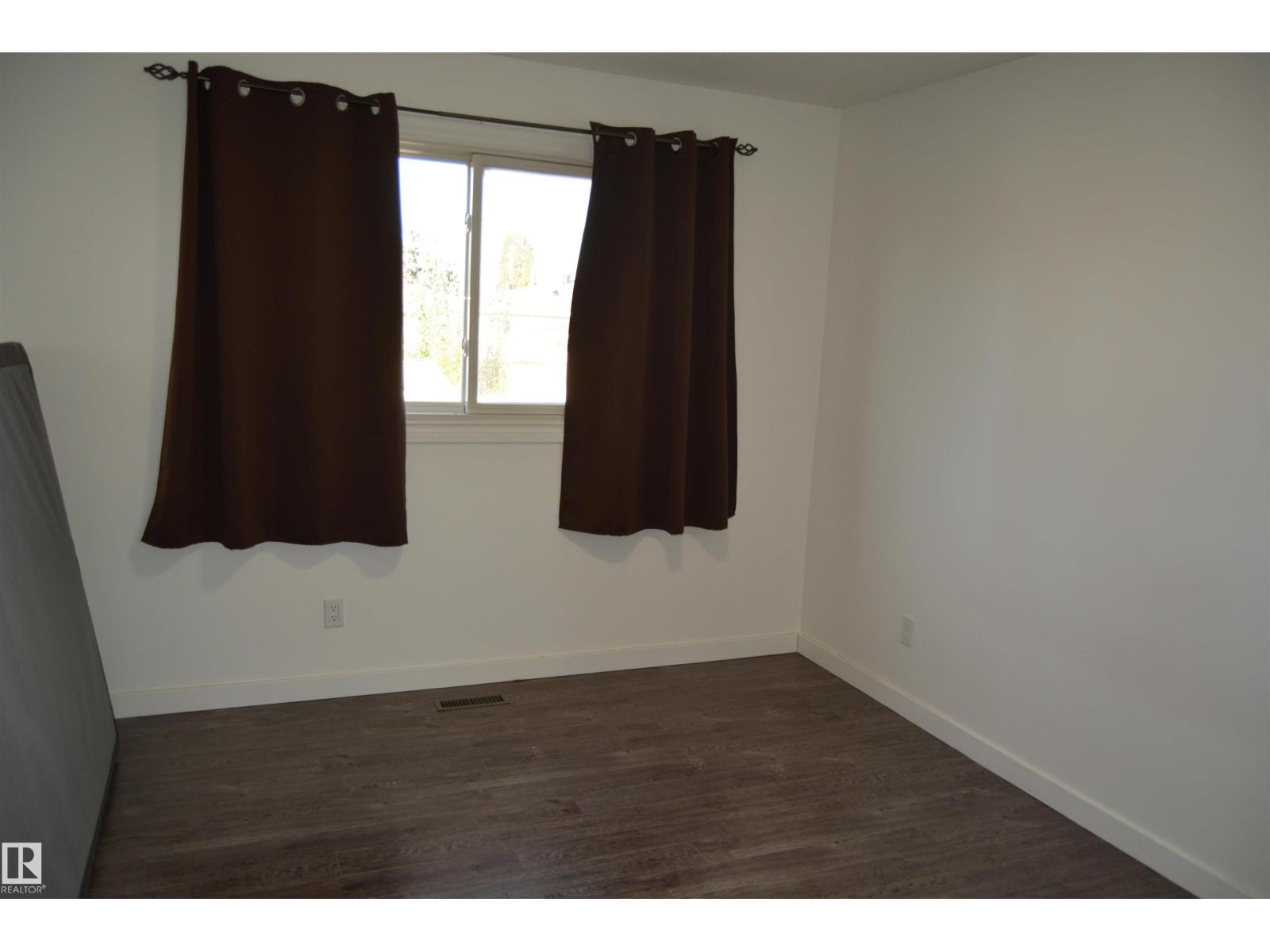 132 Millbourne Rd E Nw, Edmonton, Alberta  T6K 0K9 - Photo 25 - E4461871