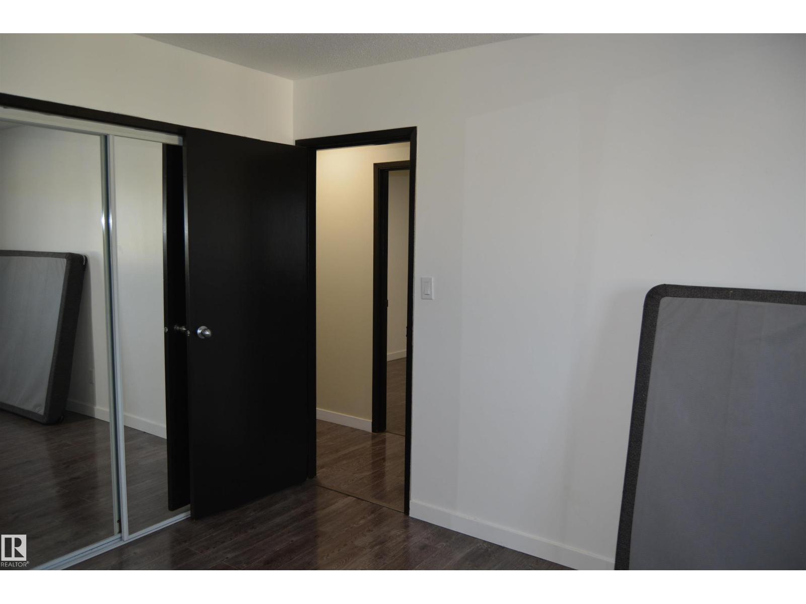 132 Millbourne Rd E Nw, Edmonton, Alberta  T6K 0K9 - Photo 27 - E4461871