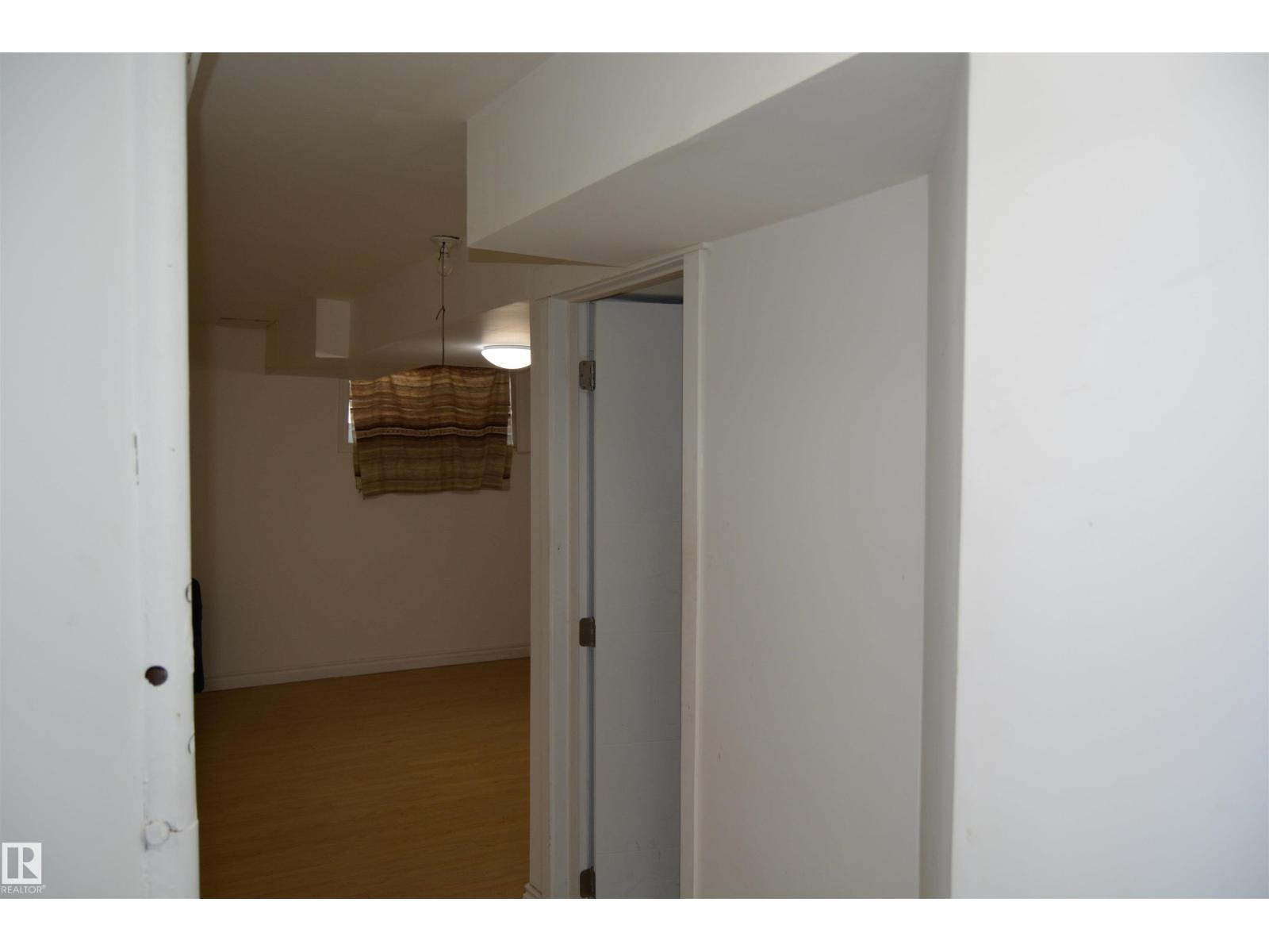 132 Millbourne Rd E Nw, Edmonton, Alberta  T6K 0K9 - Photo 46 - E4461871