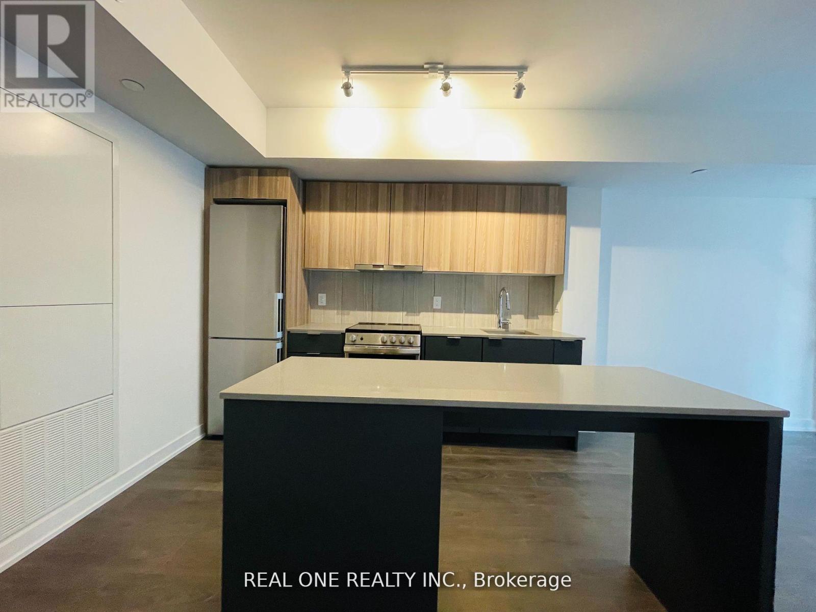 423 - 8 Tippett Road, Toronto, Ontario  M3H 0E7 - Photo 4 - C12458814