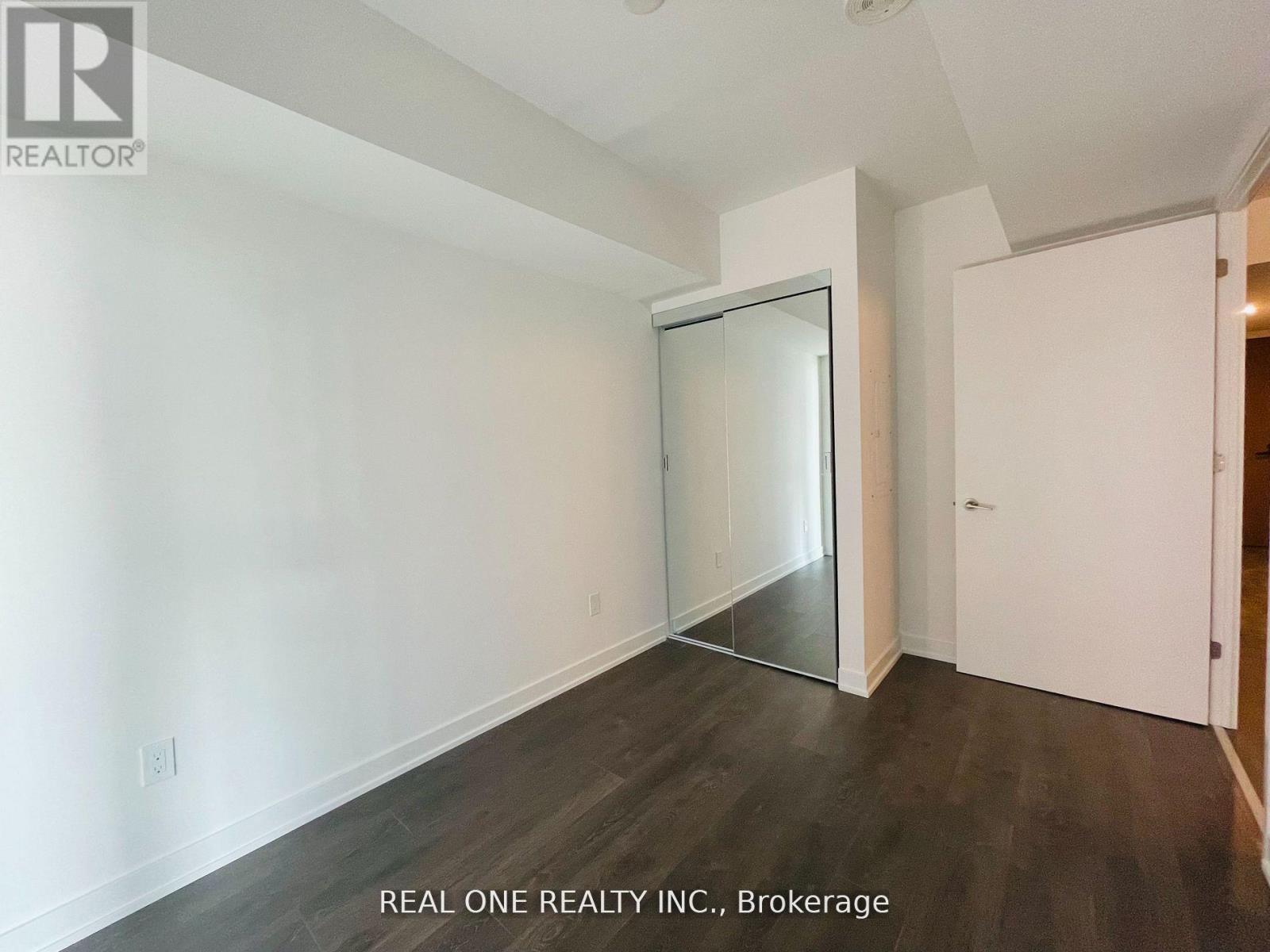 423 - 8 Tippett Road, Toronto, Ontario  M3H 0E7 - Photo 5 - C12458814