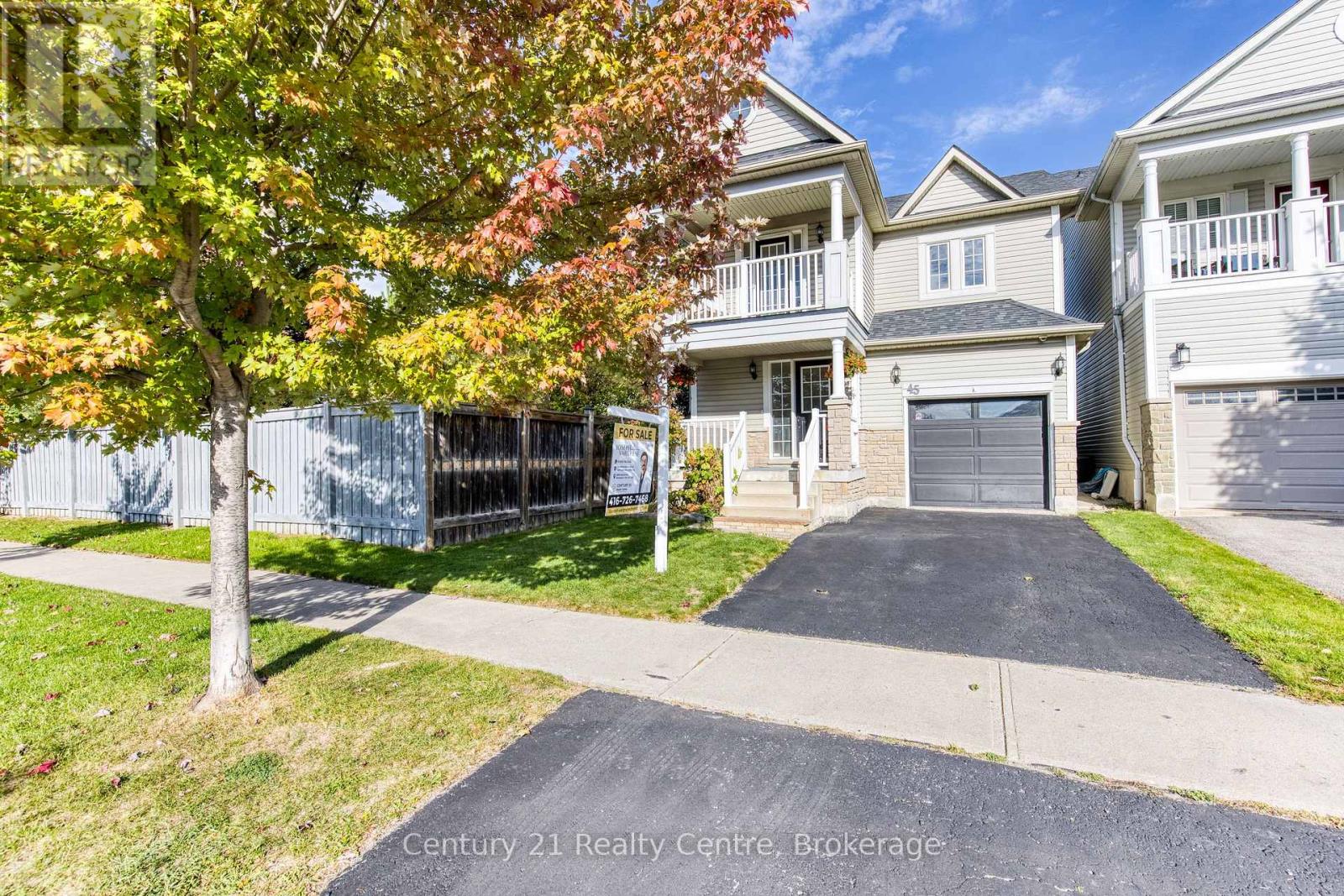 45 Hatch Street E, Whitby, Ontario  L1M 2H9 - Photo 2 - E12458816