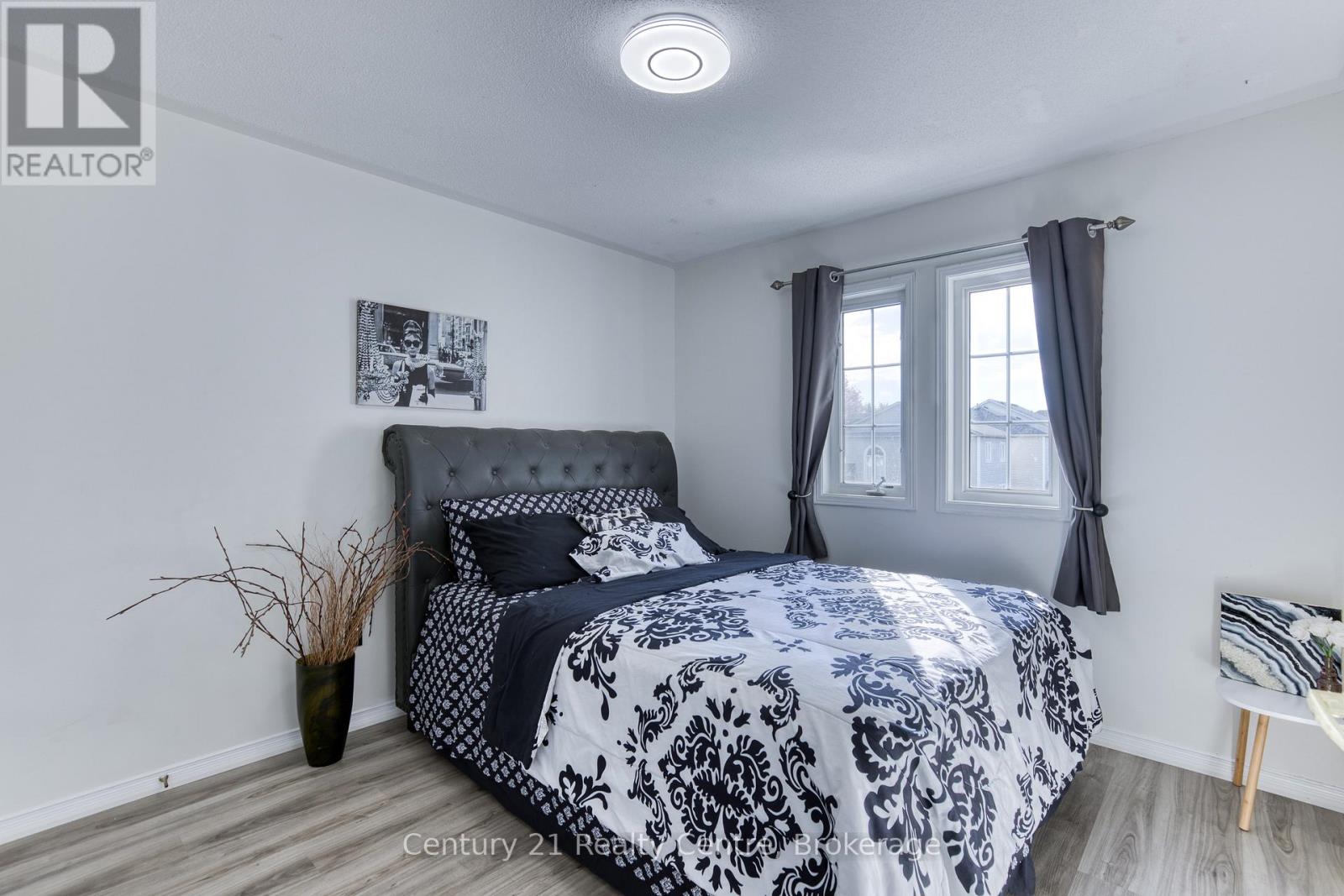 45 Hatch Street E, Whitby, Ontario  L1M 2H9 - Photo 35 - E12458816