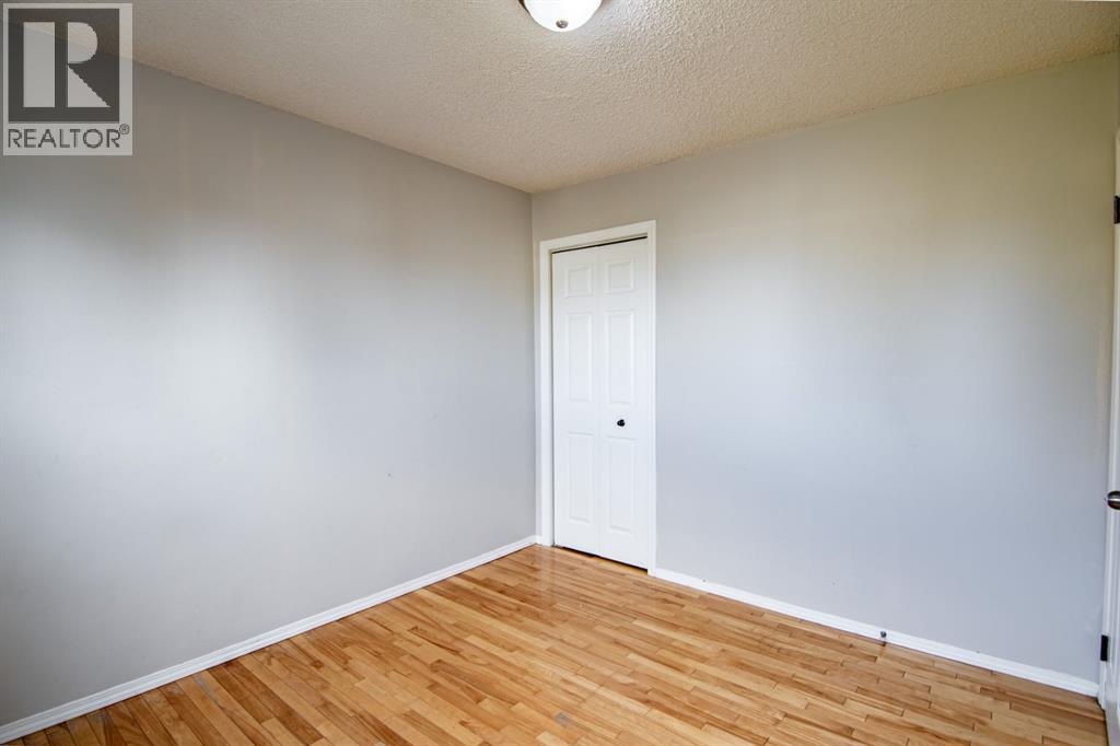 604 Terrace Park, Red Deer, Alberta  T4N 1V8 - Photo 13 - A2264029