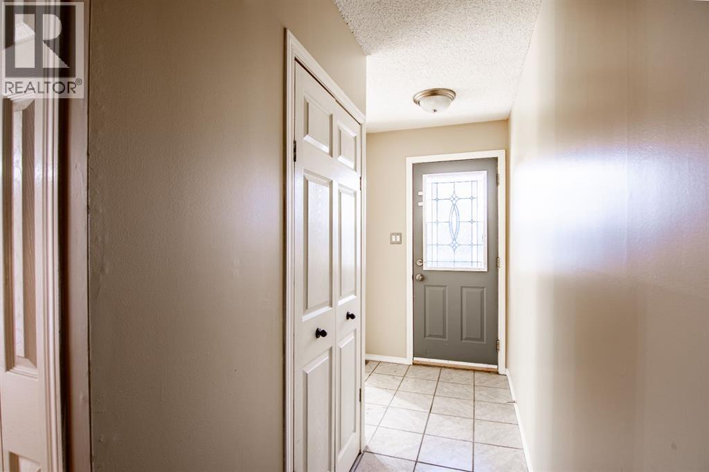 604 Terrace Park, Red Deer, Alberta  T4N 1V8 - Photo 15 - A2264029