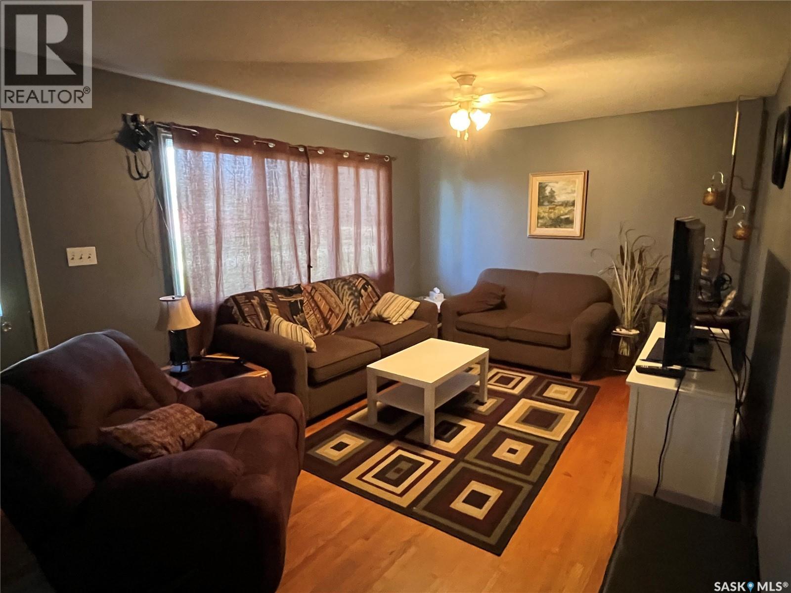 221 2nd Avenue W, Margo, Saskatchewan  S0A 2M0 - Photo 9 - SK020701