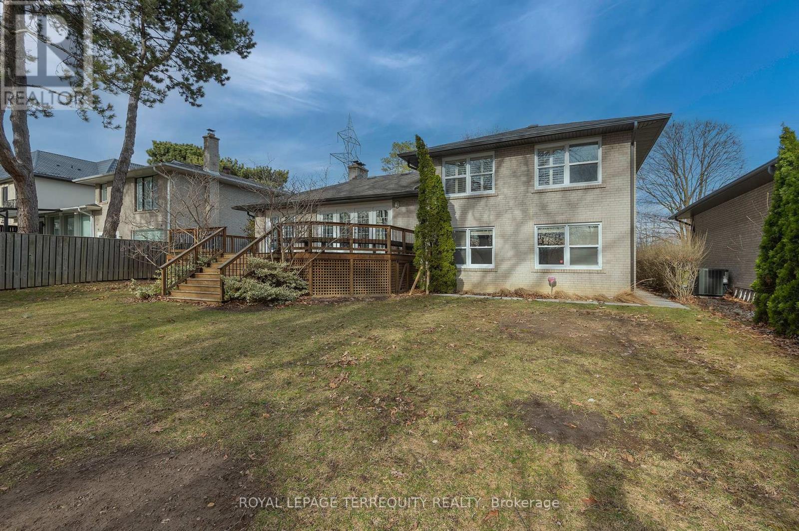 31 Rivercove Drive, Toronto, Ontario  M9B 4Y8 - Photo 34 - W12458811