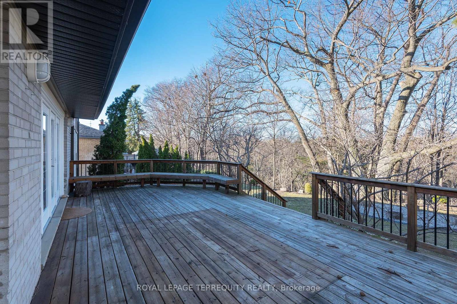 31 Rivercove Drive, Toronto, Ontario  M9B 4Y8 - Photo 37 - W12458811