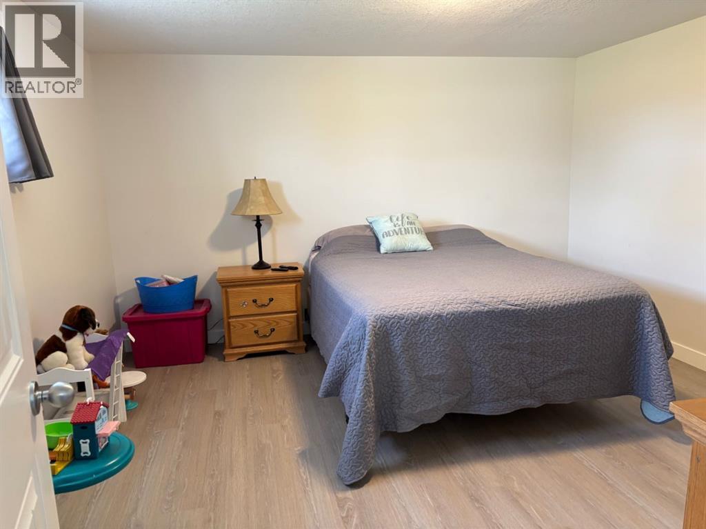 365 S 5 Street W, Magrath, Alberta  T0K 1J0 - Photo 29 - A2252993
