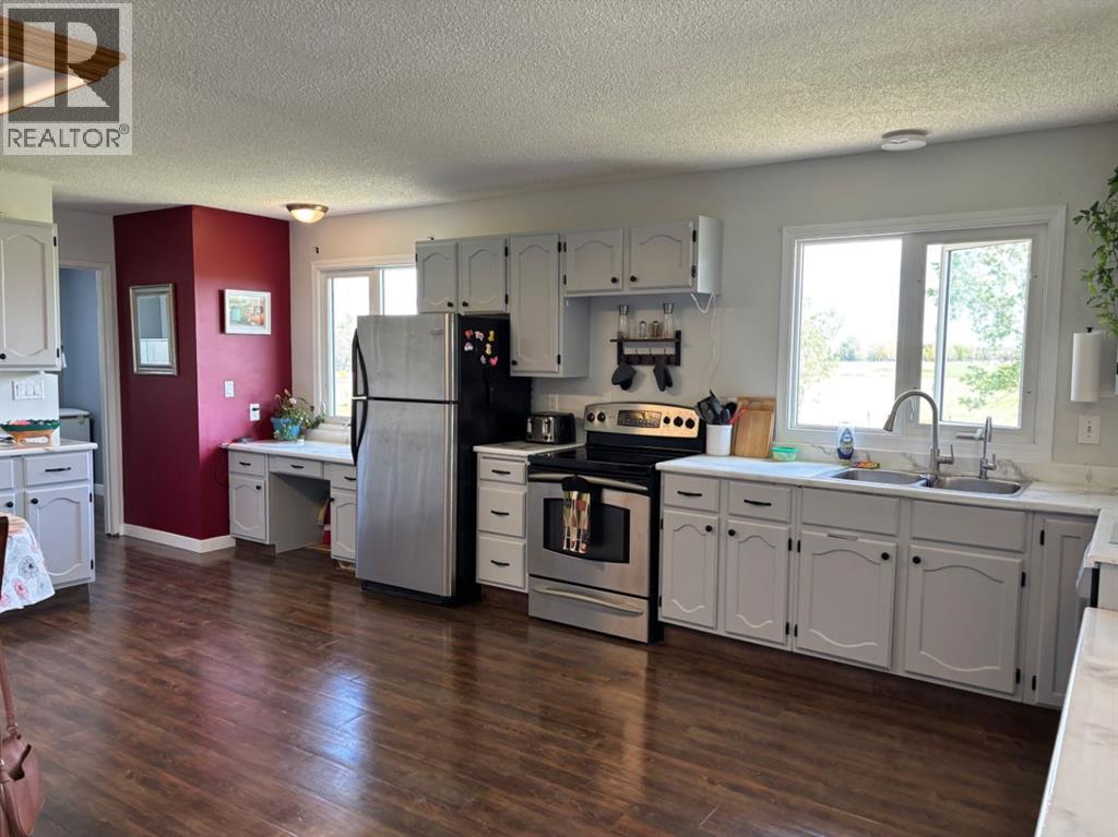 365 S 5 Street W, Magrath, Alberta  T0K 1J0 - Photo 15 - A2252993