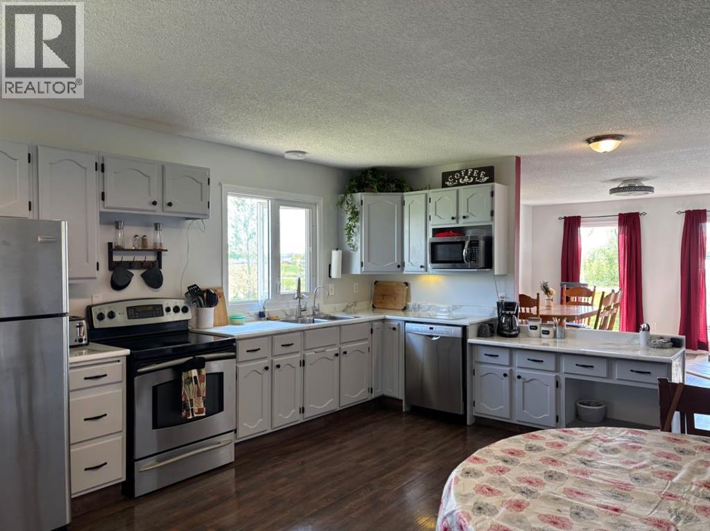 365 S 5 Street W, Magrath, Alberta  T0K 1J0 - Photo 14 - A2252993